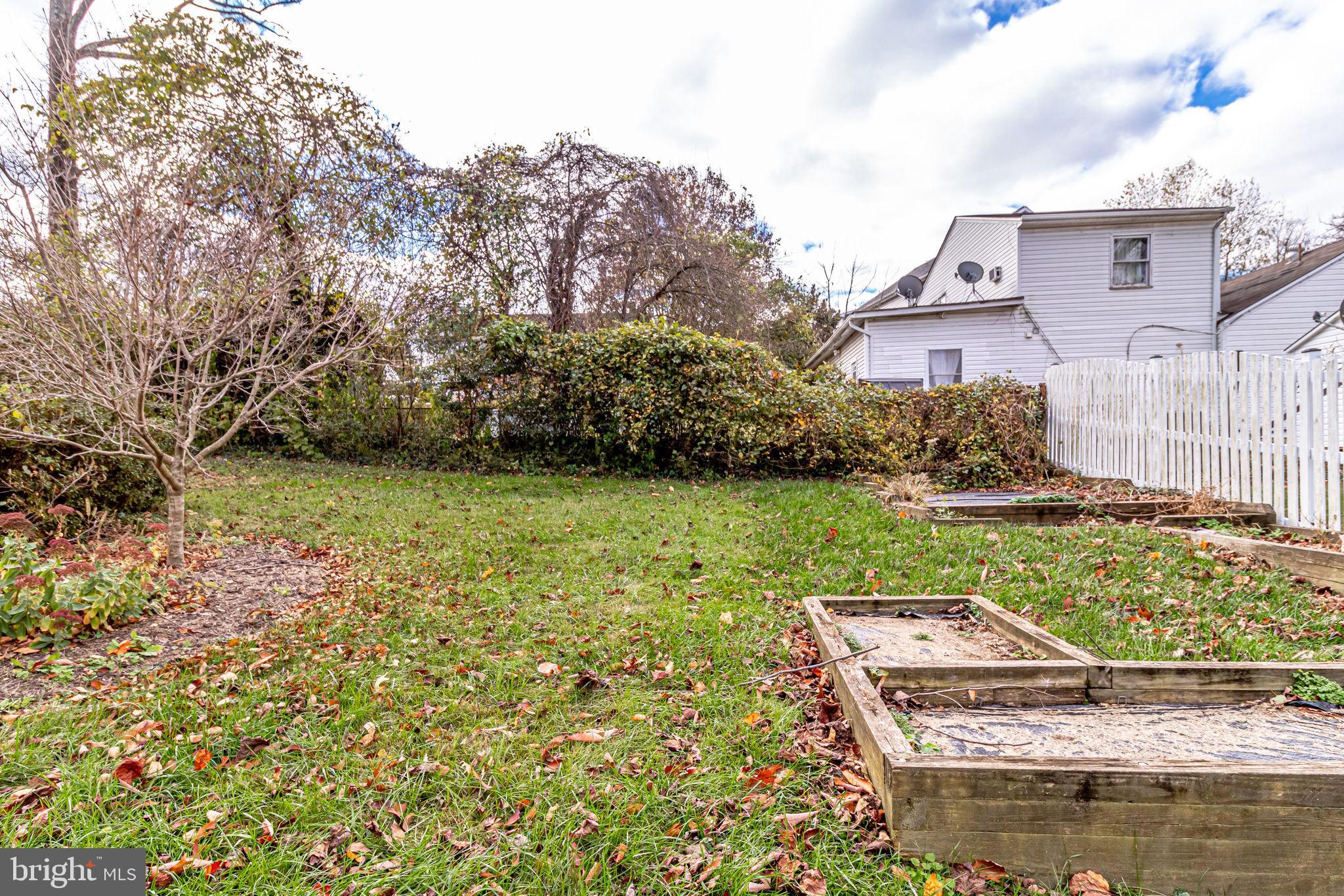 PIMMIT HILLS - Residential