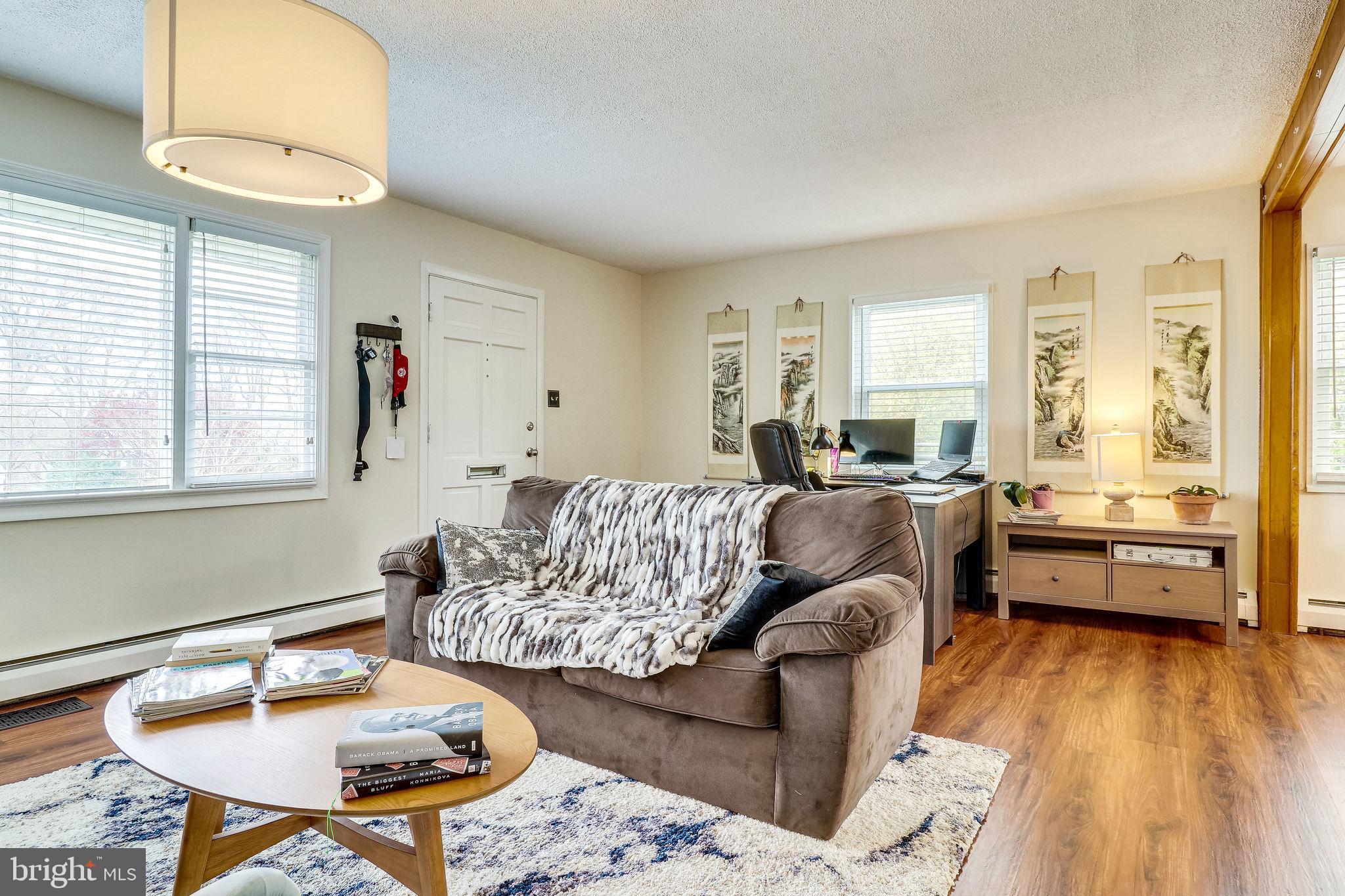 PIMMIT HILLS - Residential