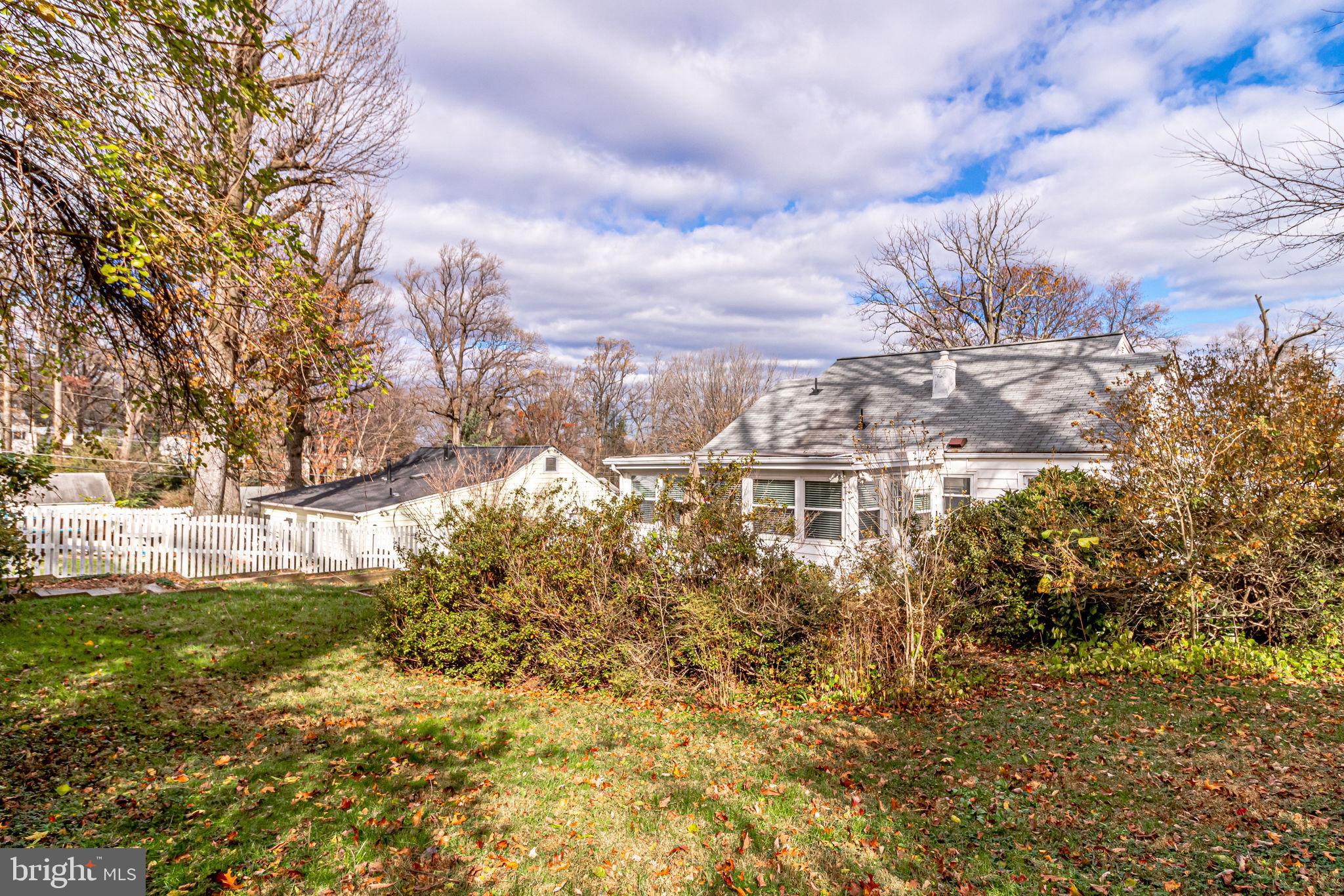 PIMMIT HILLS - Residential