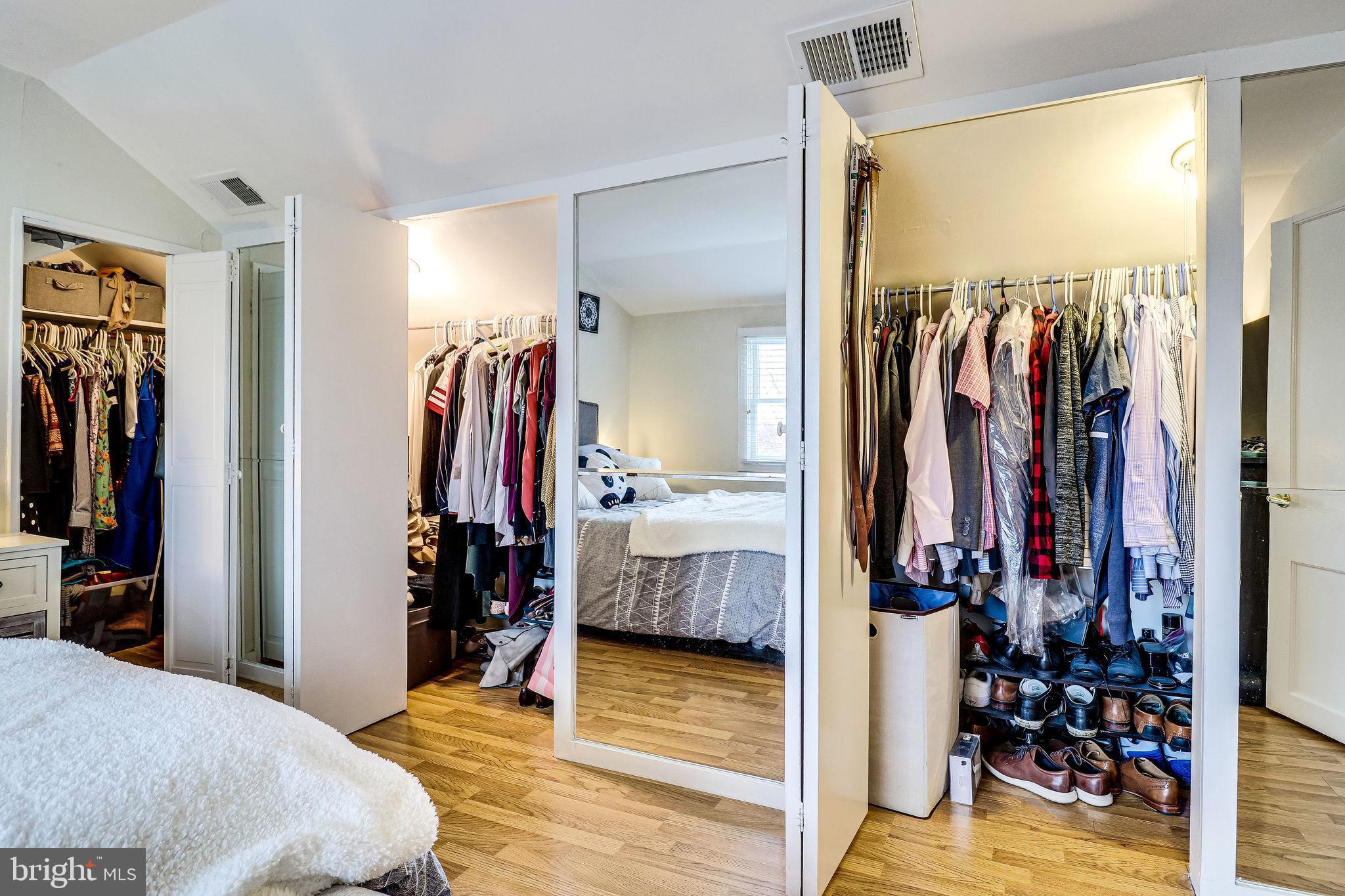 PIMMIT HILLS - Residential