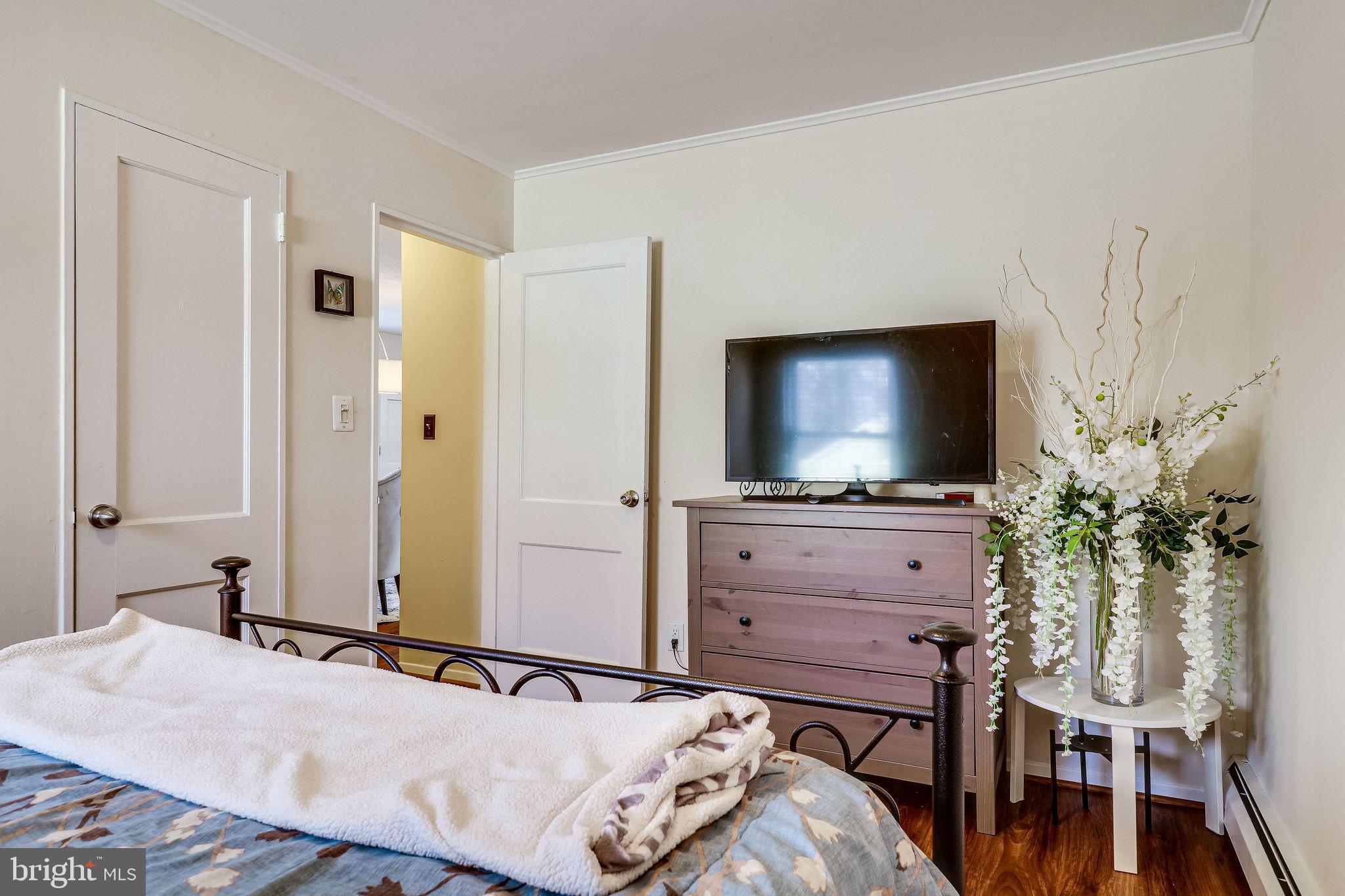 PIMMIT HILLS - Residential