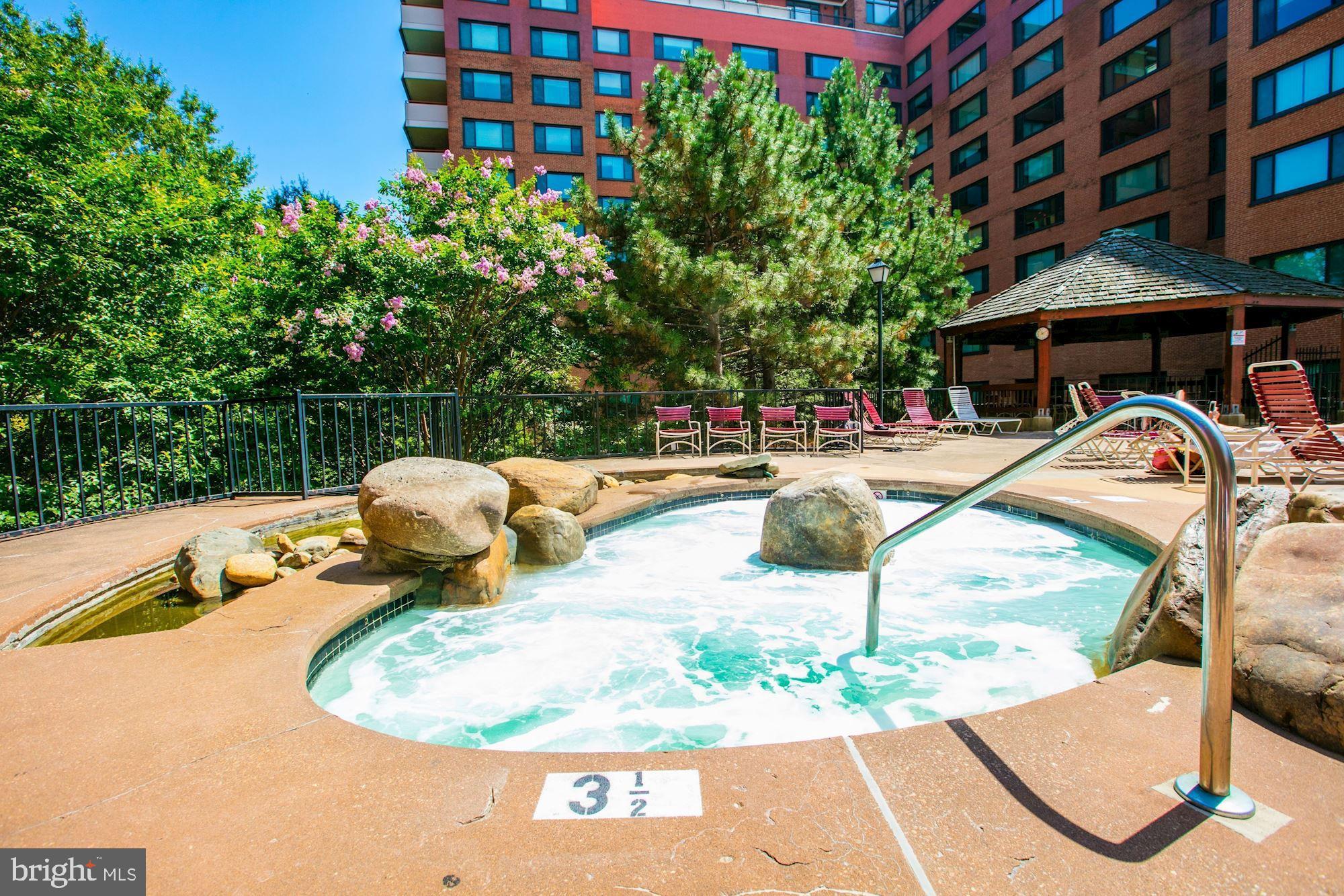 RIVER PLACE - Residential Lease