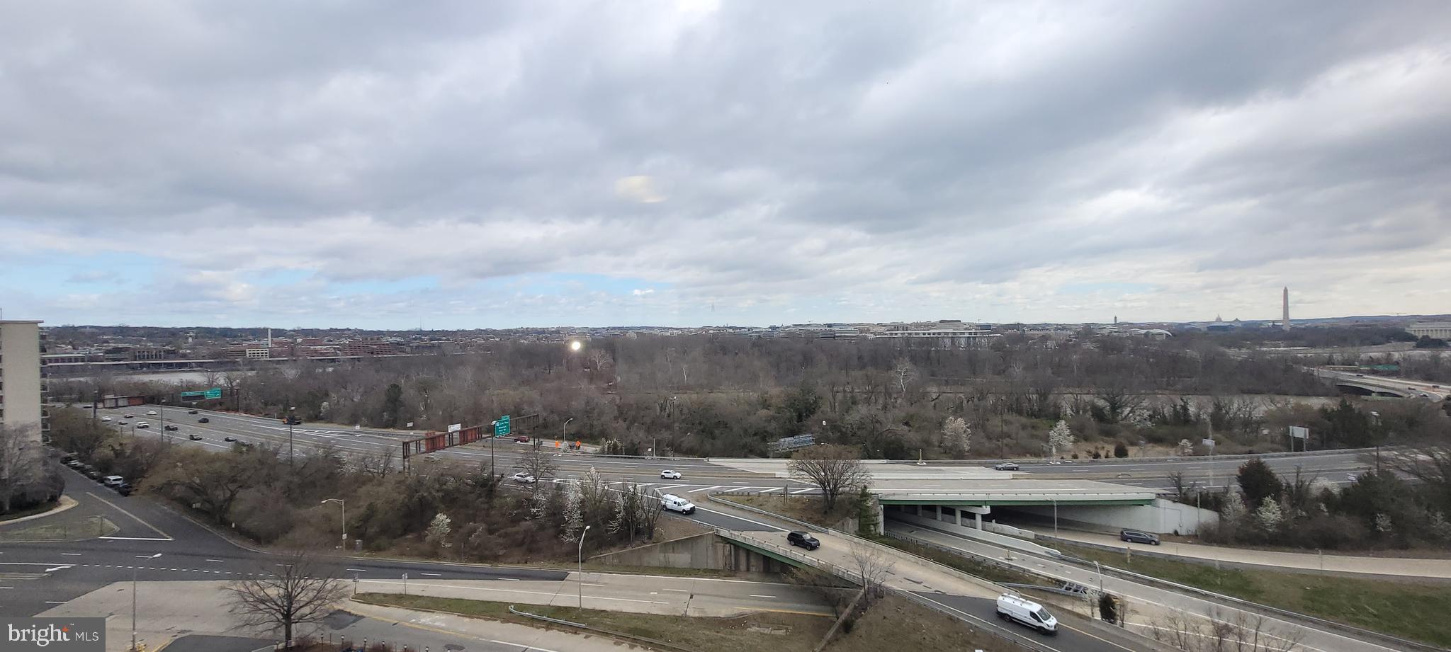 RIVER PLACE - Residential Lease