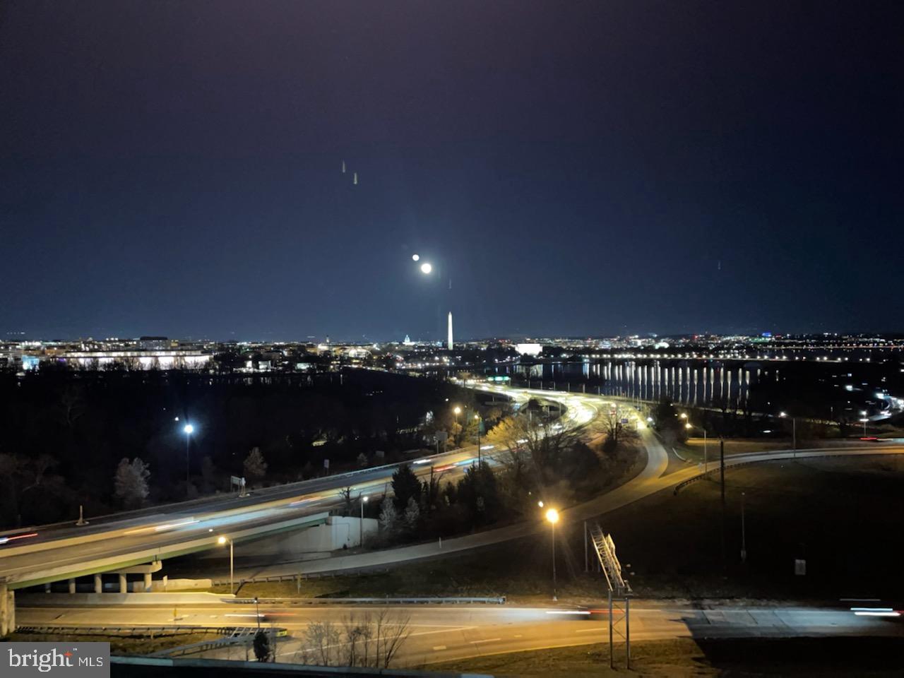 RIVER PLACE - Residential Lease