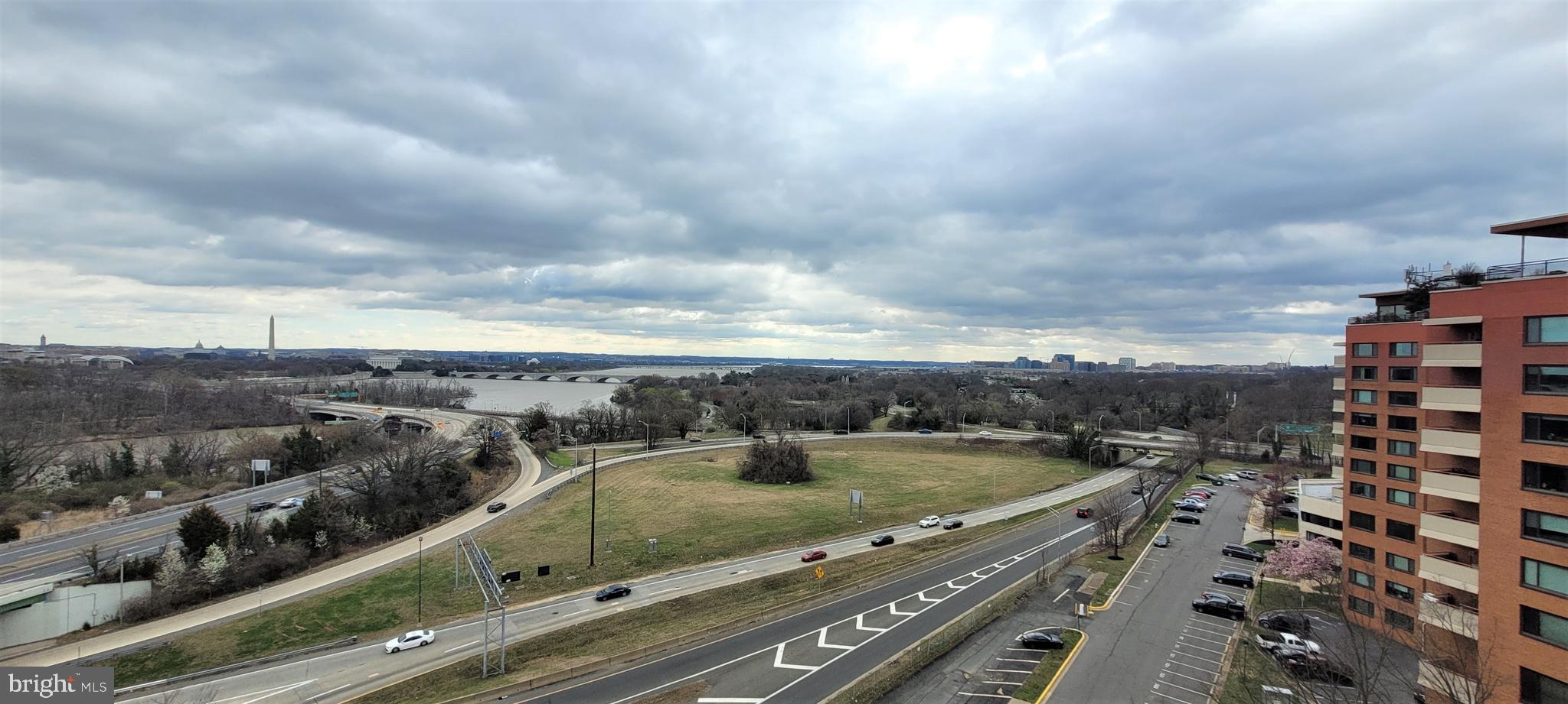 RIVER PLACE - Residential Lease