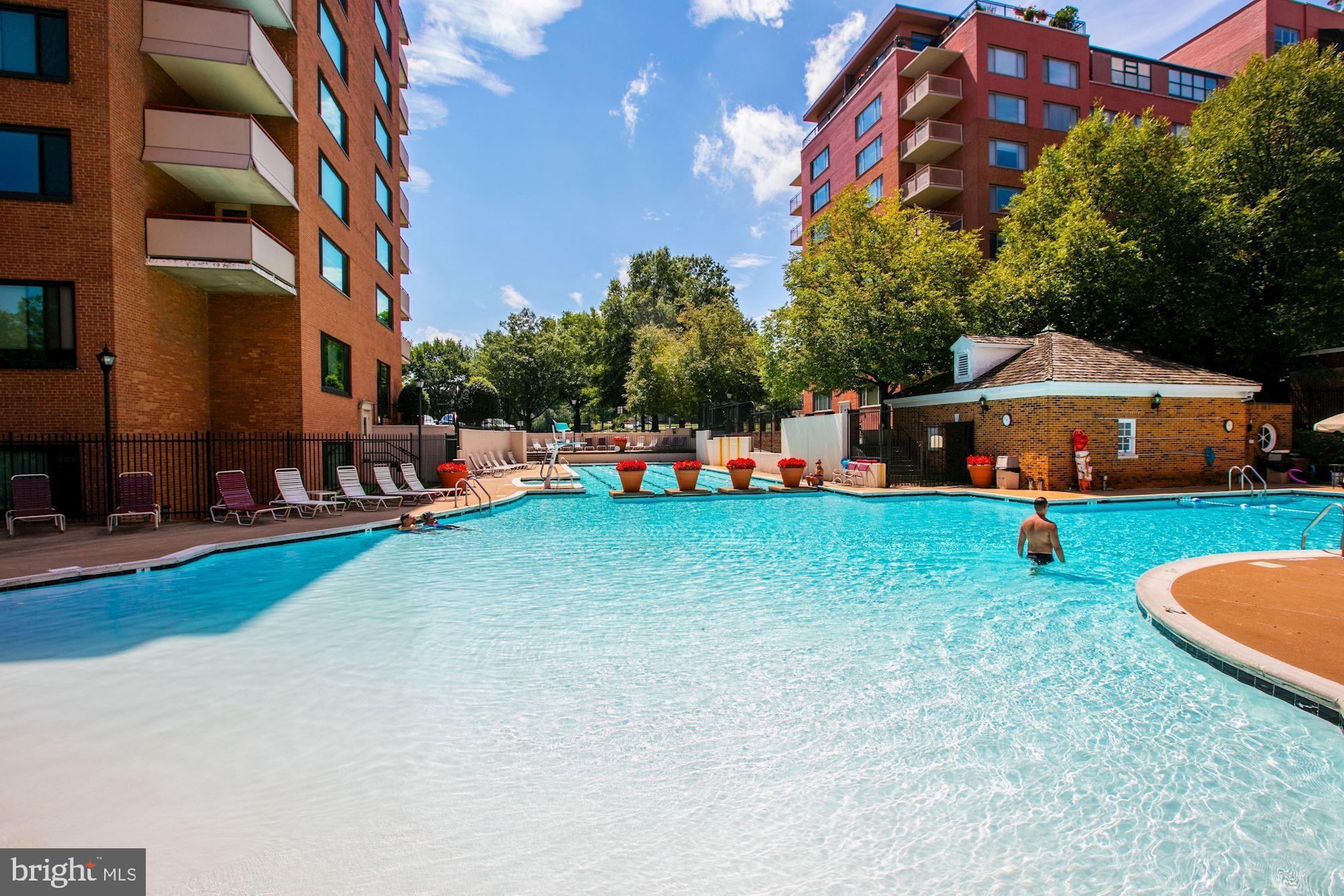 RIVER PLACE - Residential Lease