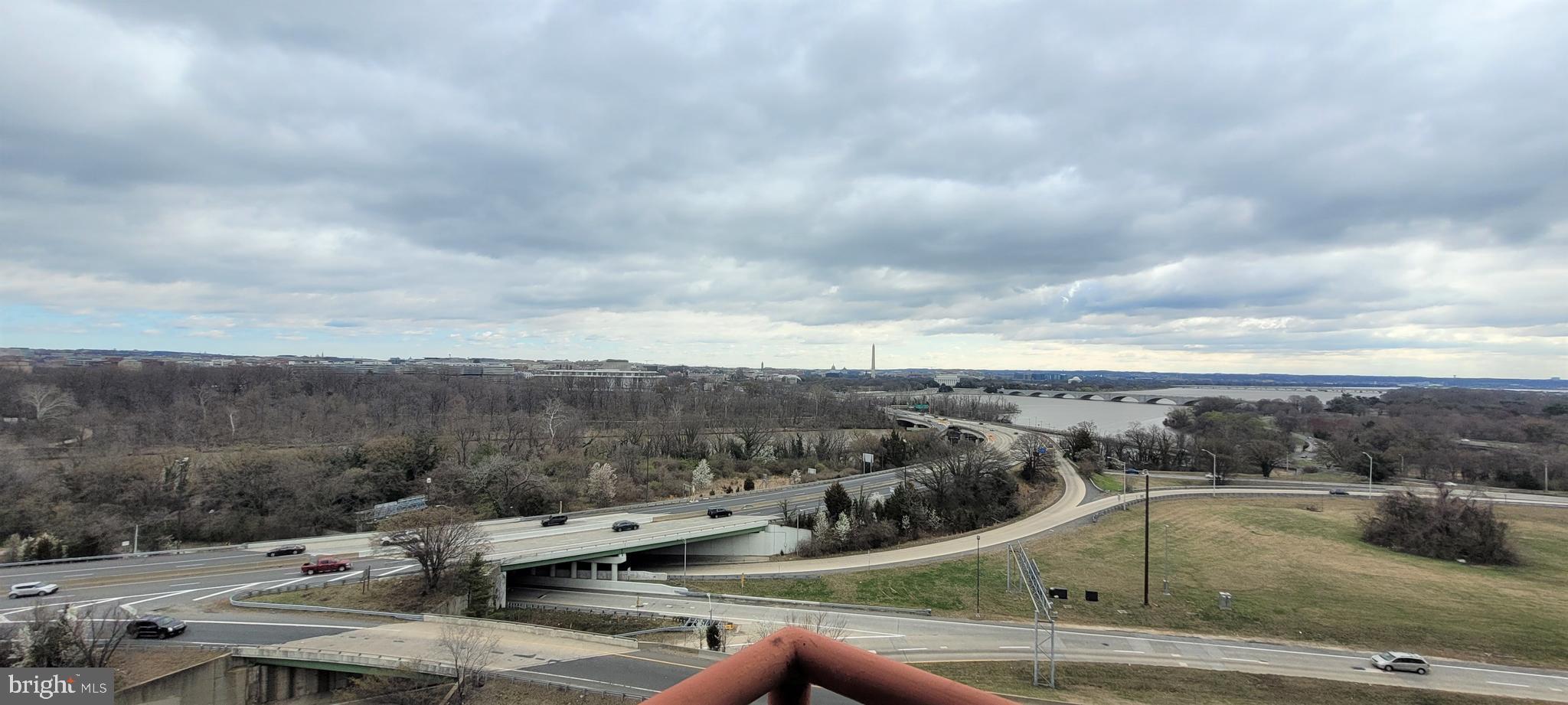 RIVER PLACE - Residential Lease