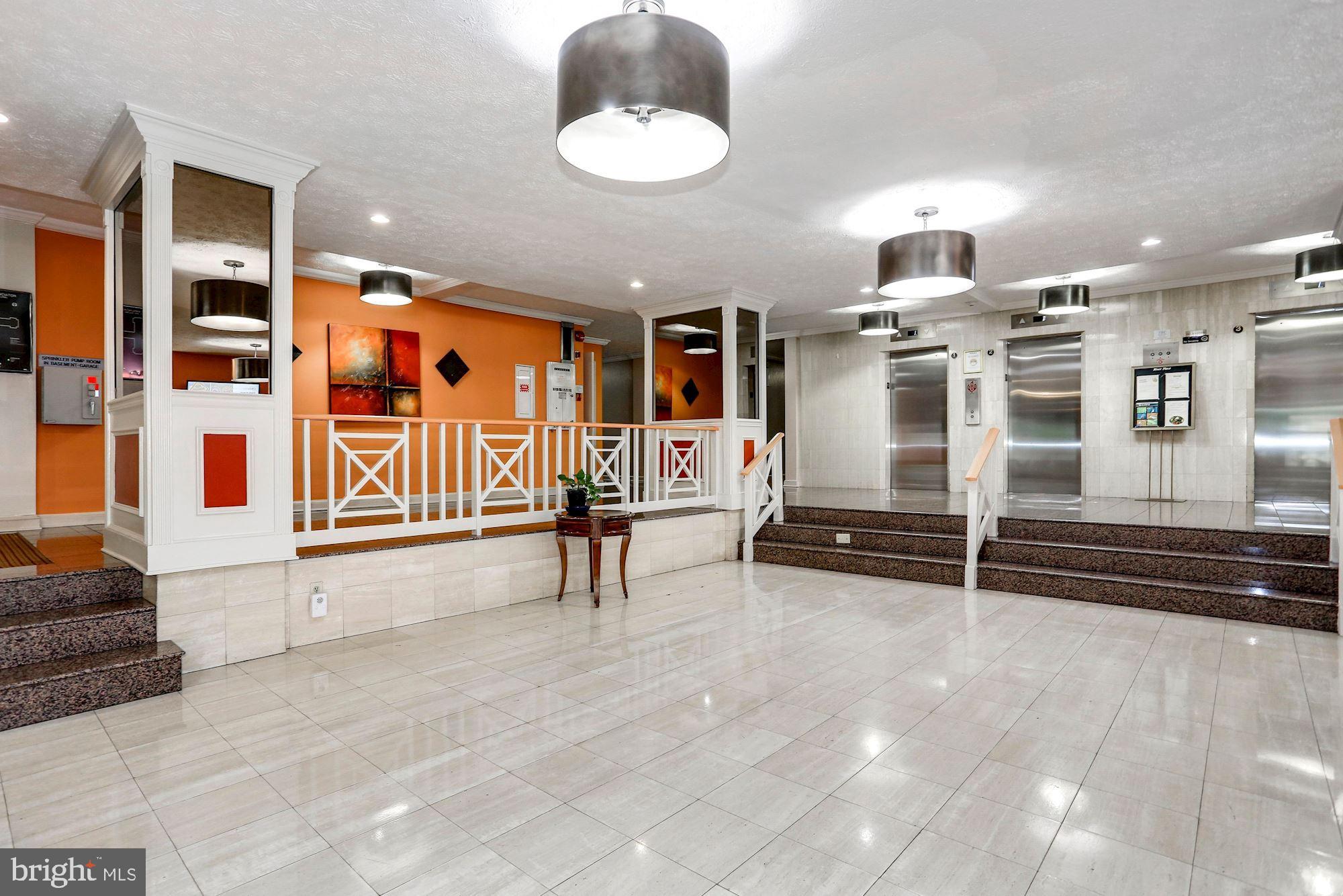 RIVER PLACE - Residential Lease