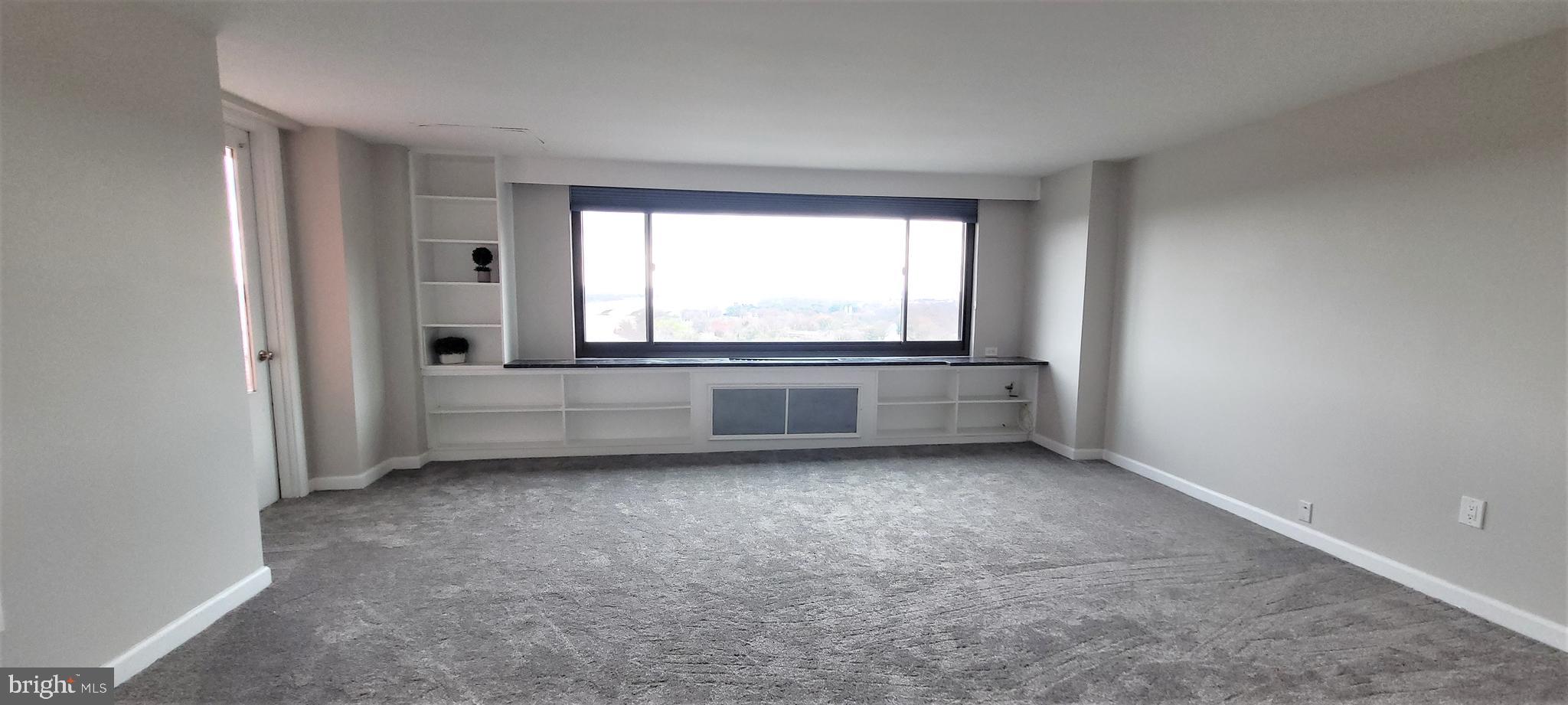 RIVER PLACE - Residential Lease