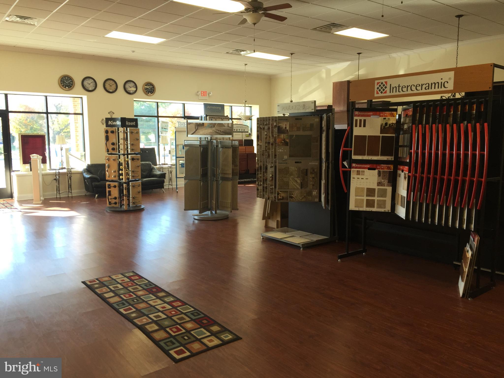 4739 W LINCOLN HIGHWAY