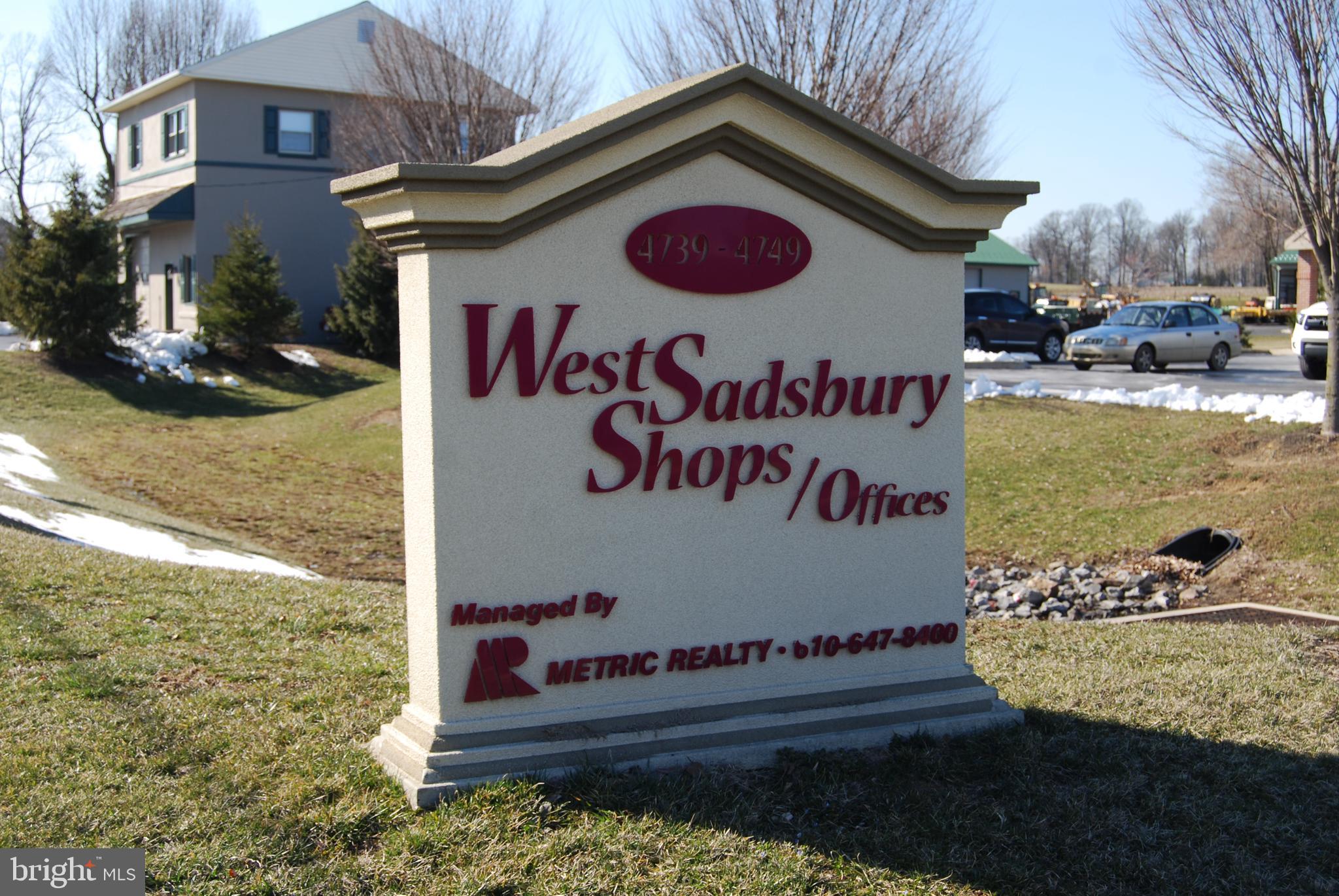 4739 W LINCOLN HIGHWAY