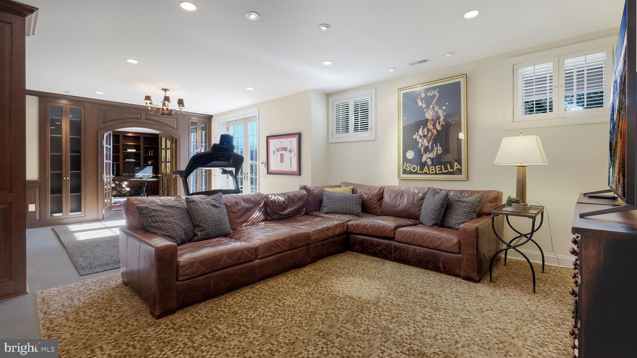 PINE TREE FARM - Residential