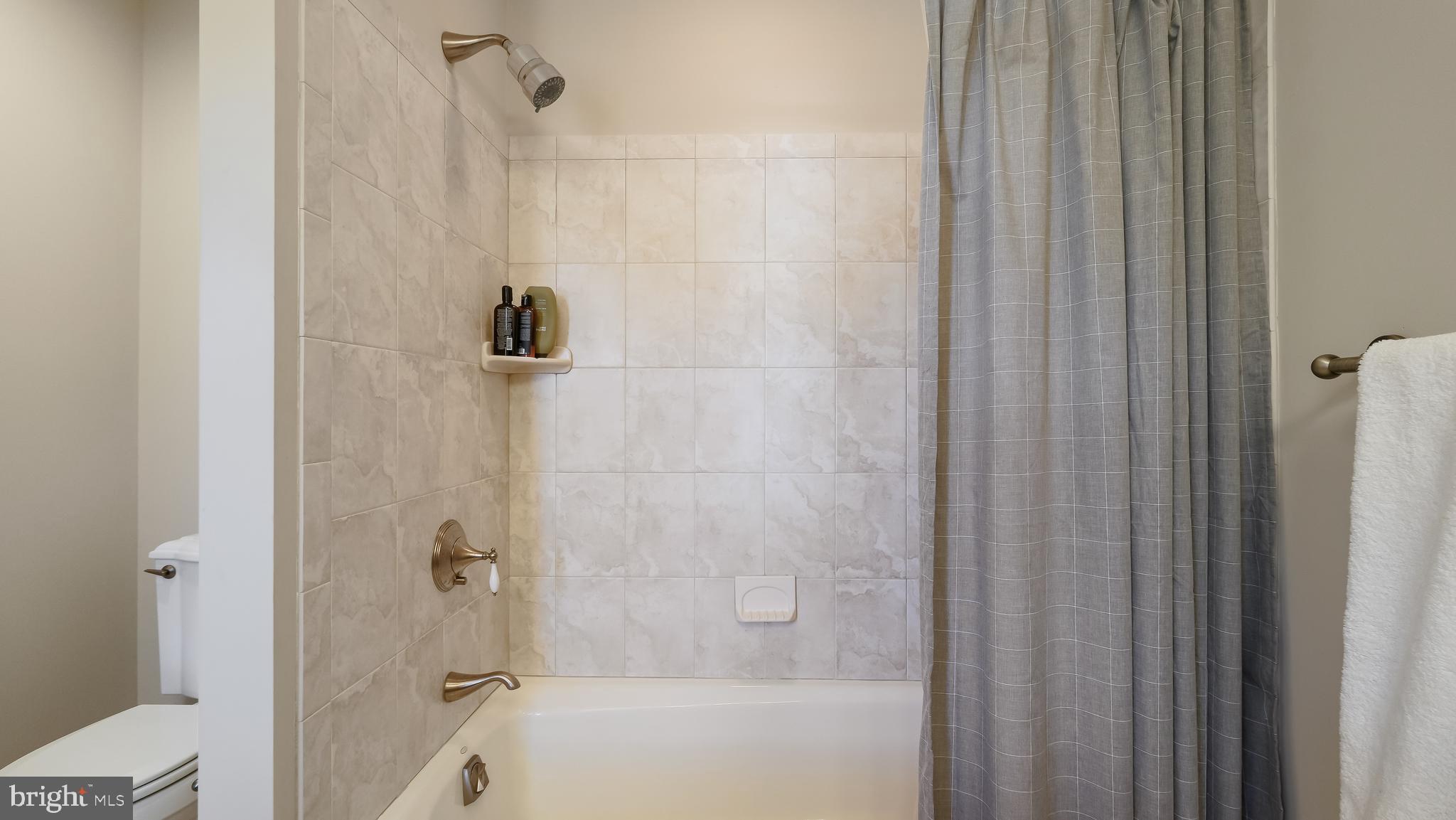 PINE TREE FARM - Residential