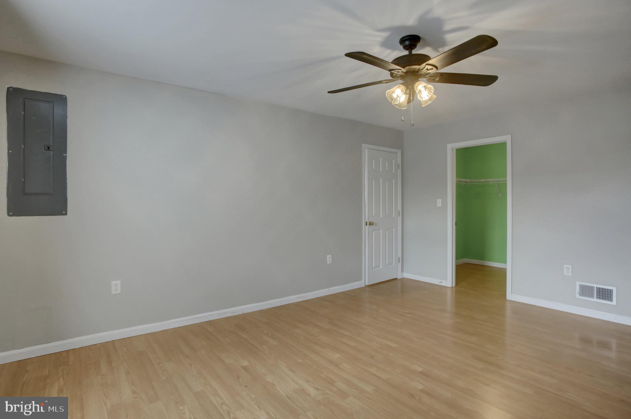 SOUTH GUILFORD - Residential