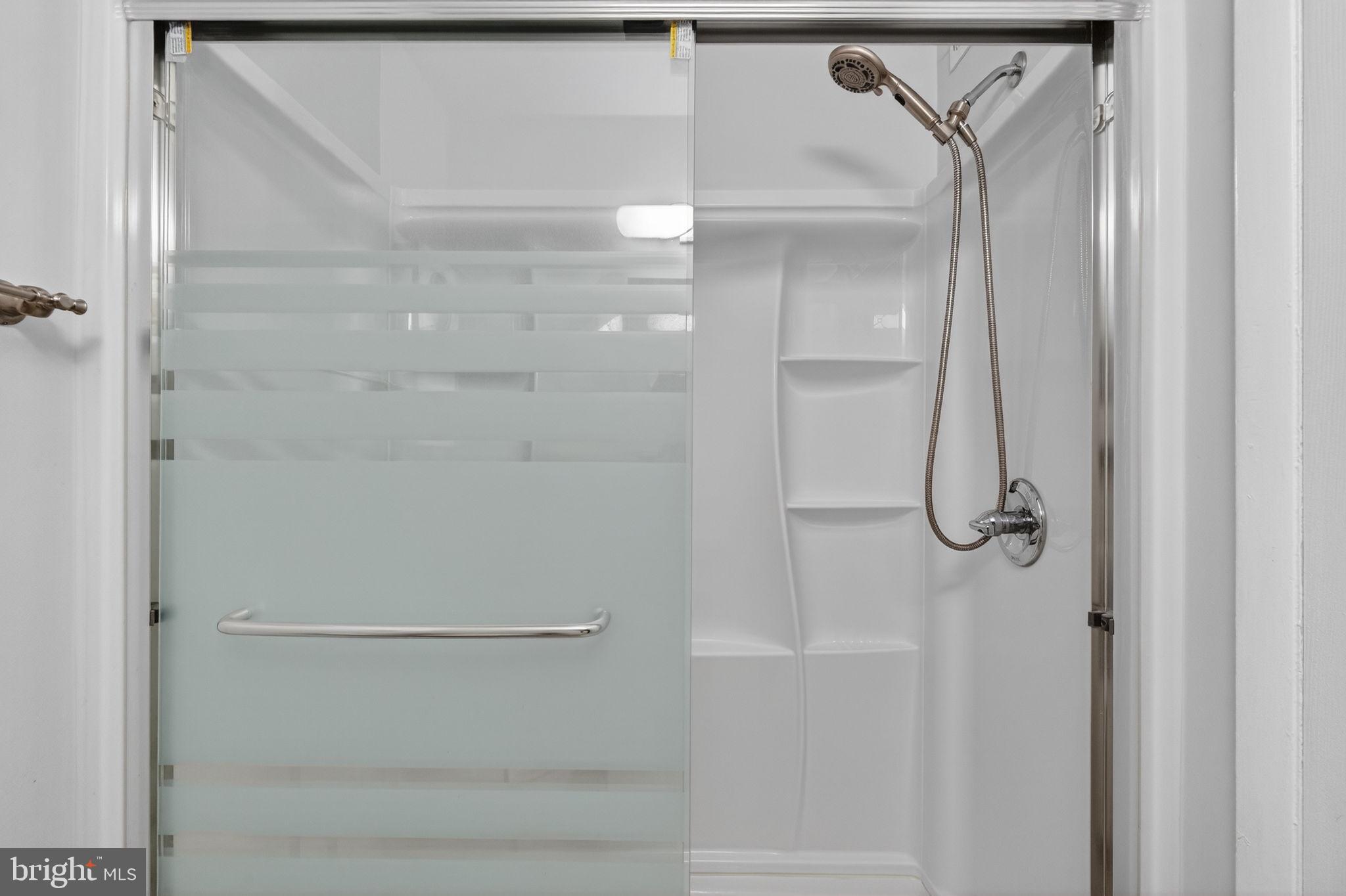 BOLLING BROOK - Residential