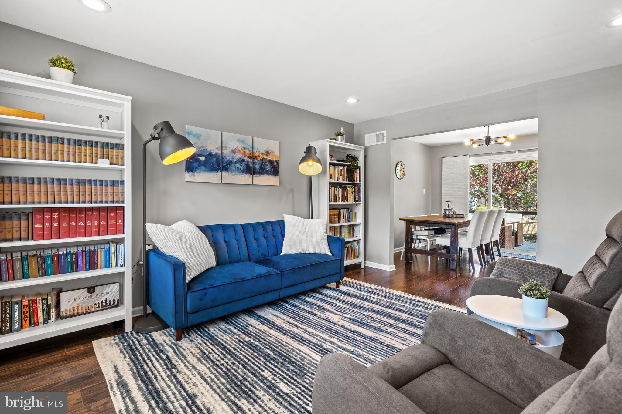 DALE CITY - Residential