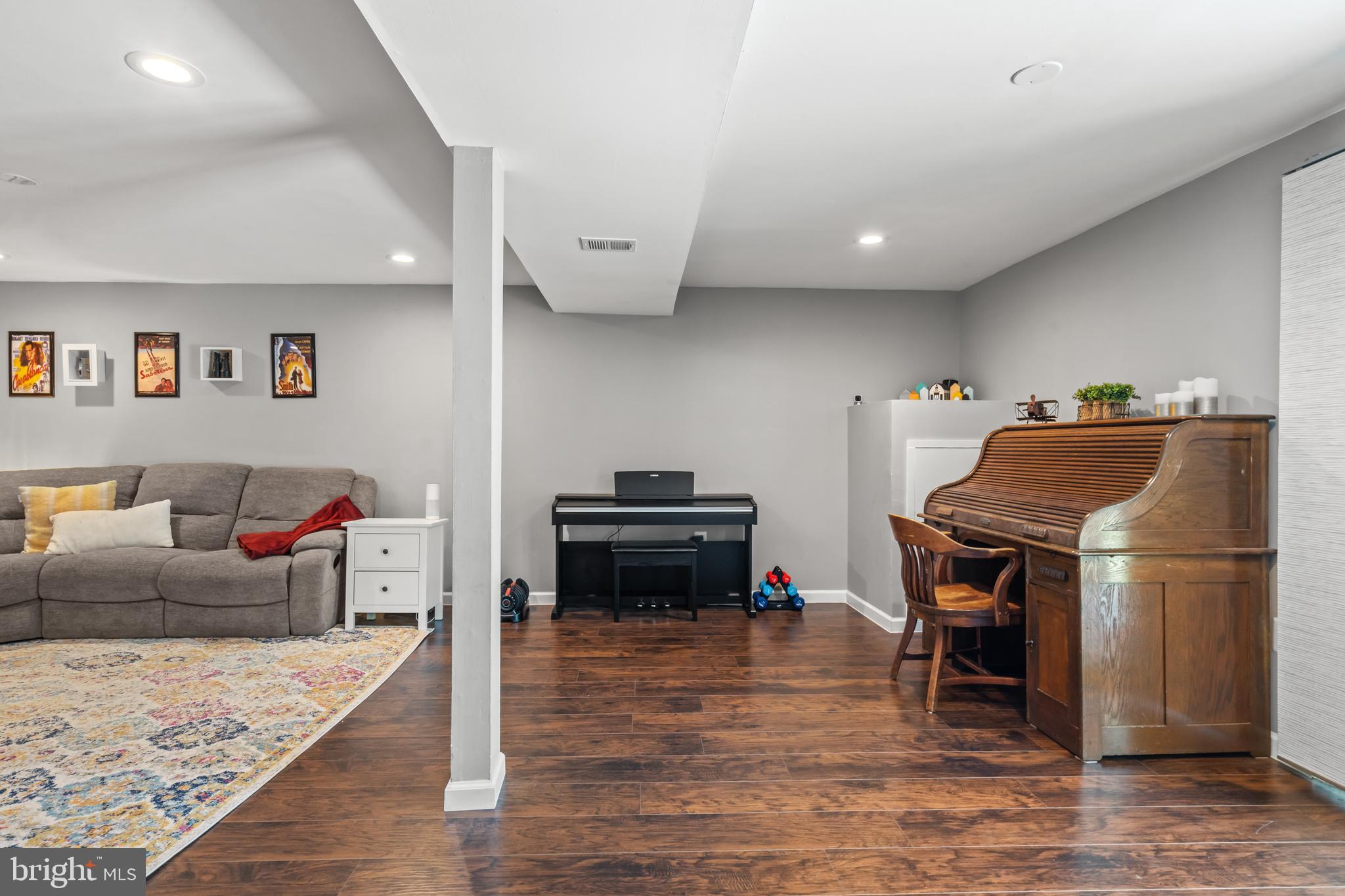 DALE CITY - Residential