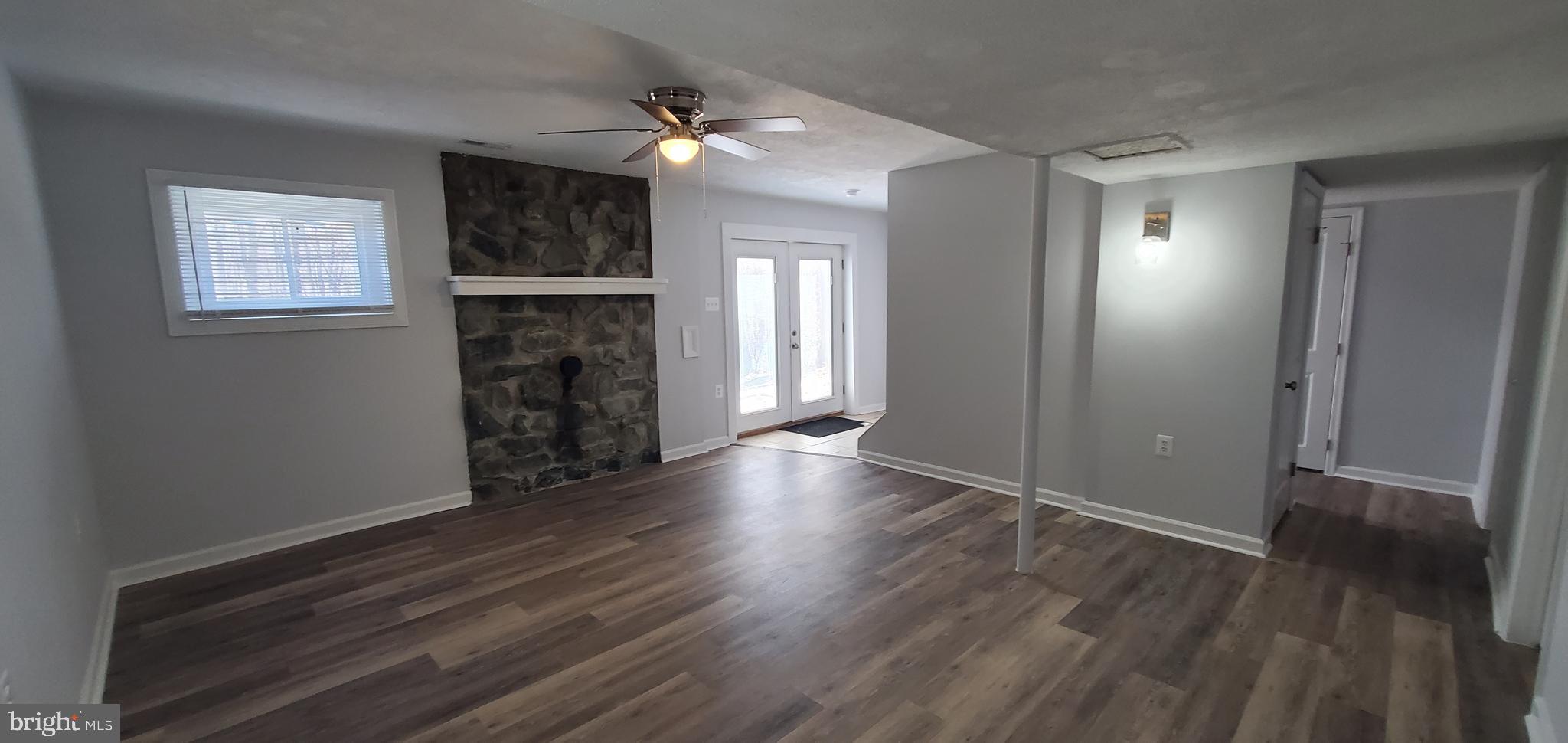 HIDDEN LAKE - Residential