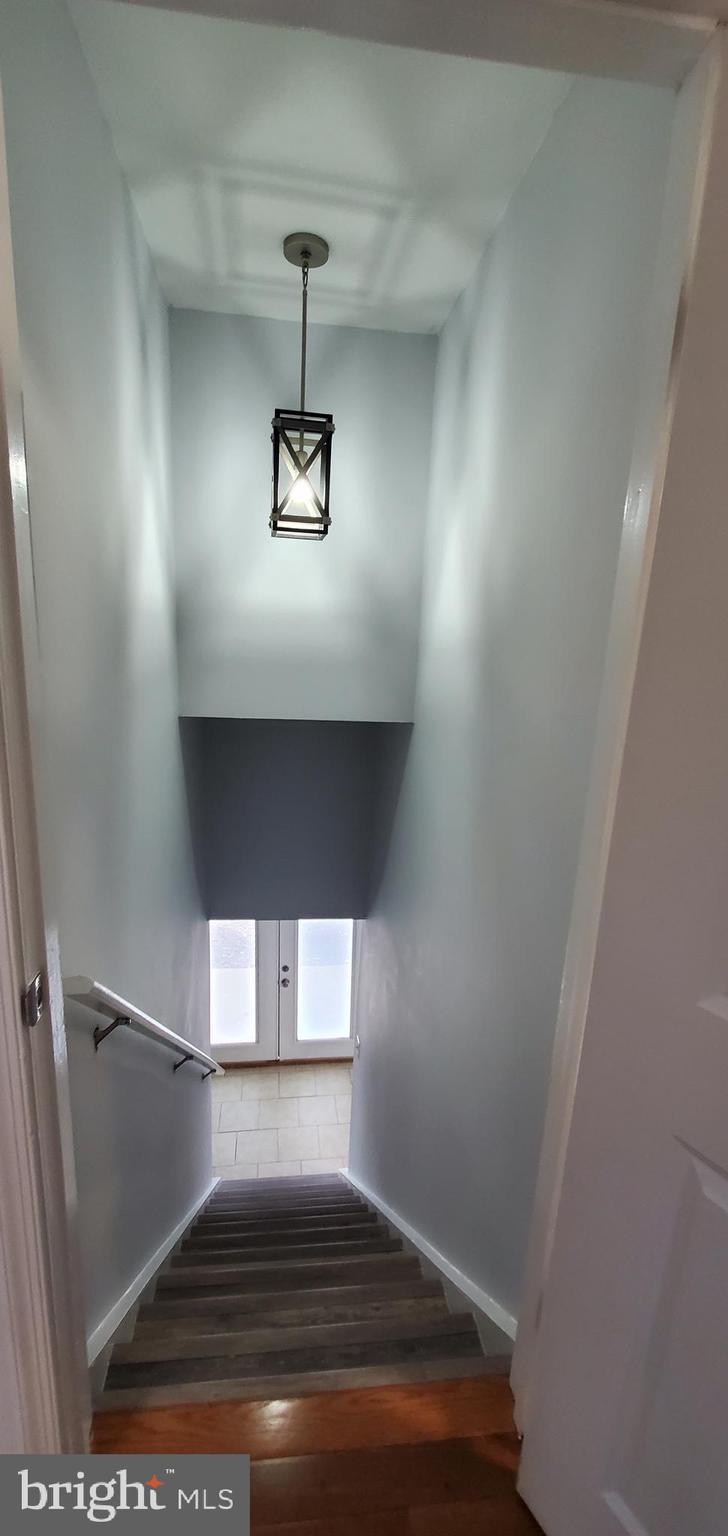 HIDDEN LAKE - Residential