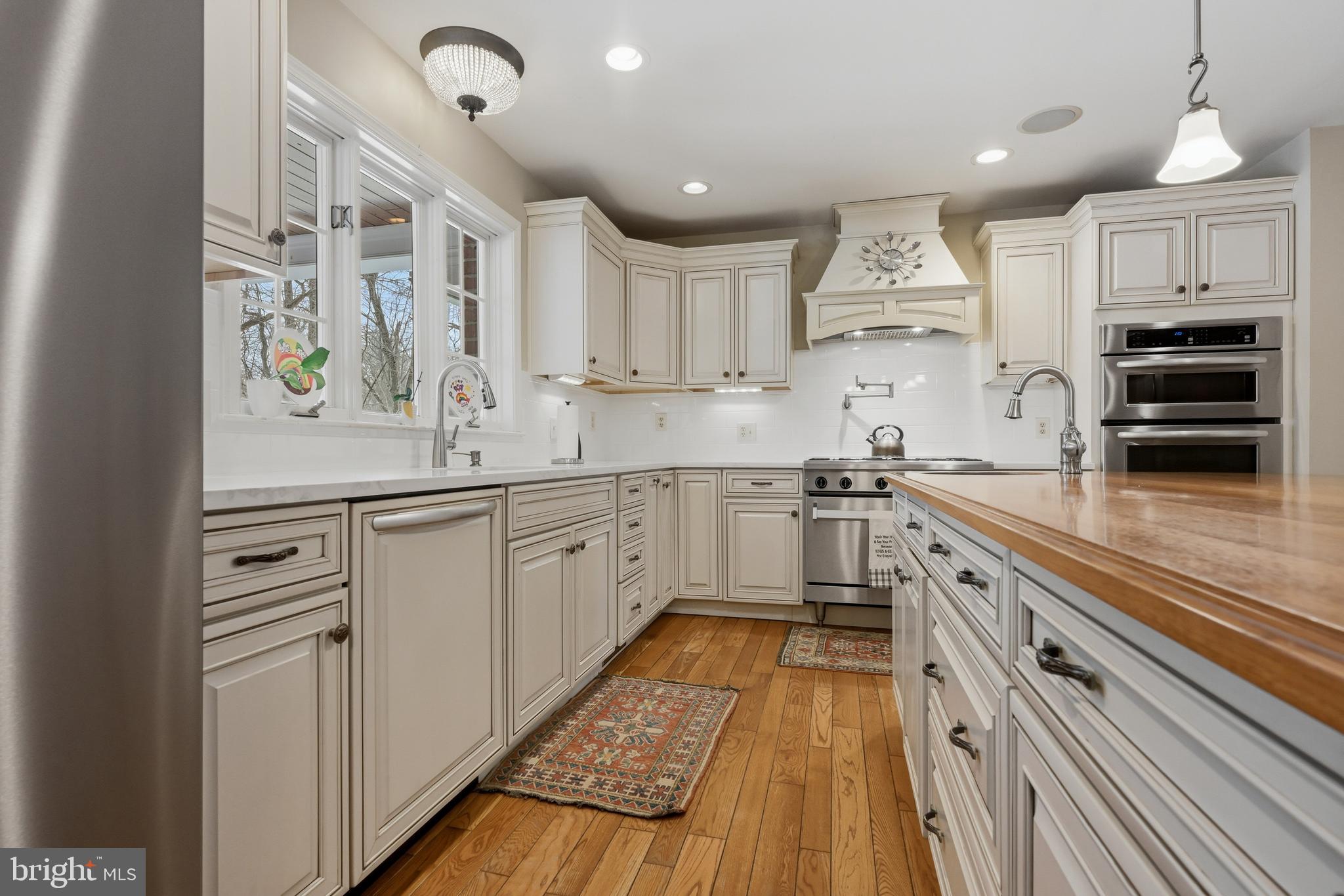 ROYALE GLEN - Residential