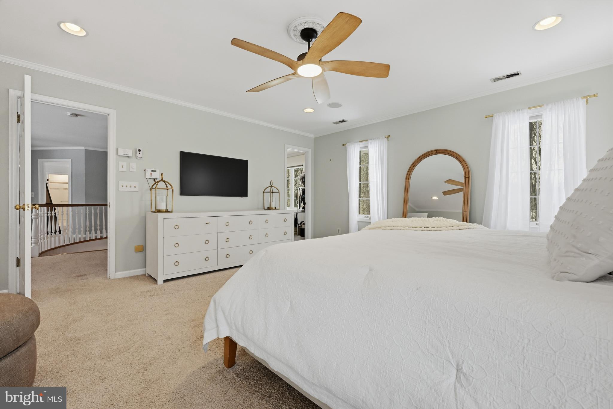 ROYALE GLEN - Residential