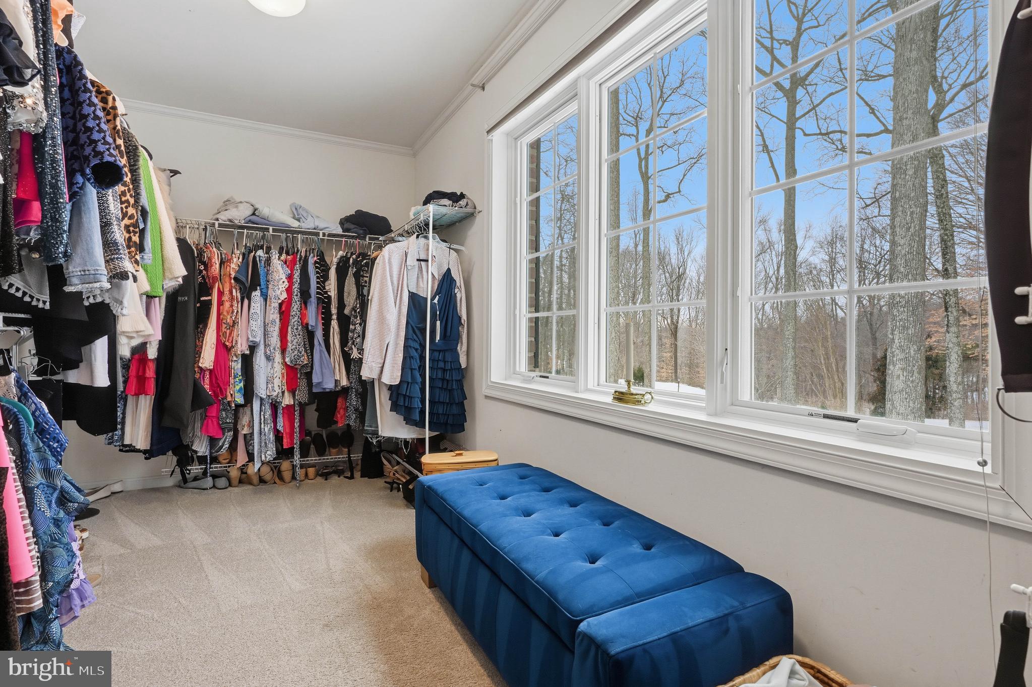 ROYALE GLEN - Residential