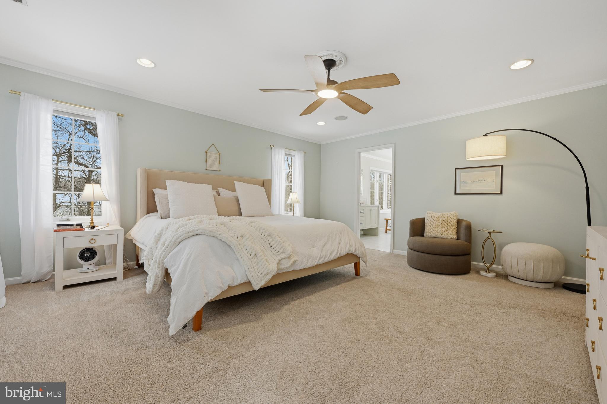 ROYALE GLEN - Residential