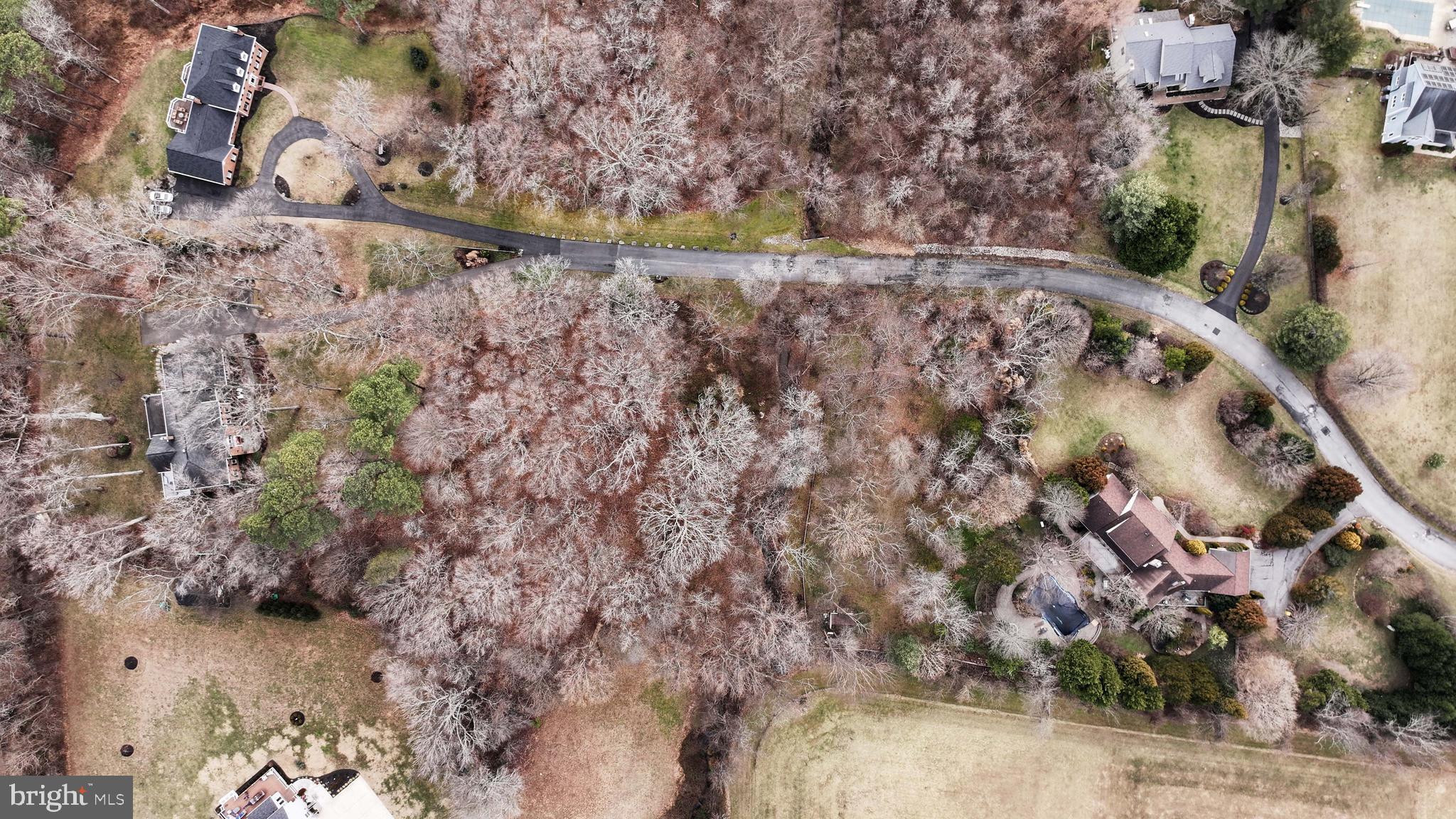 ROYALE GLEN - Residential