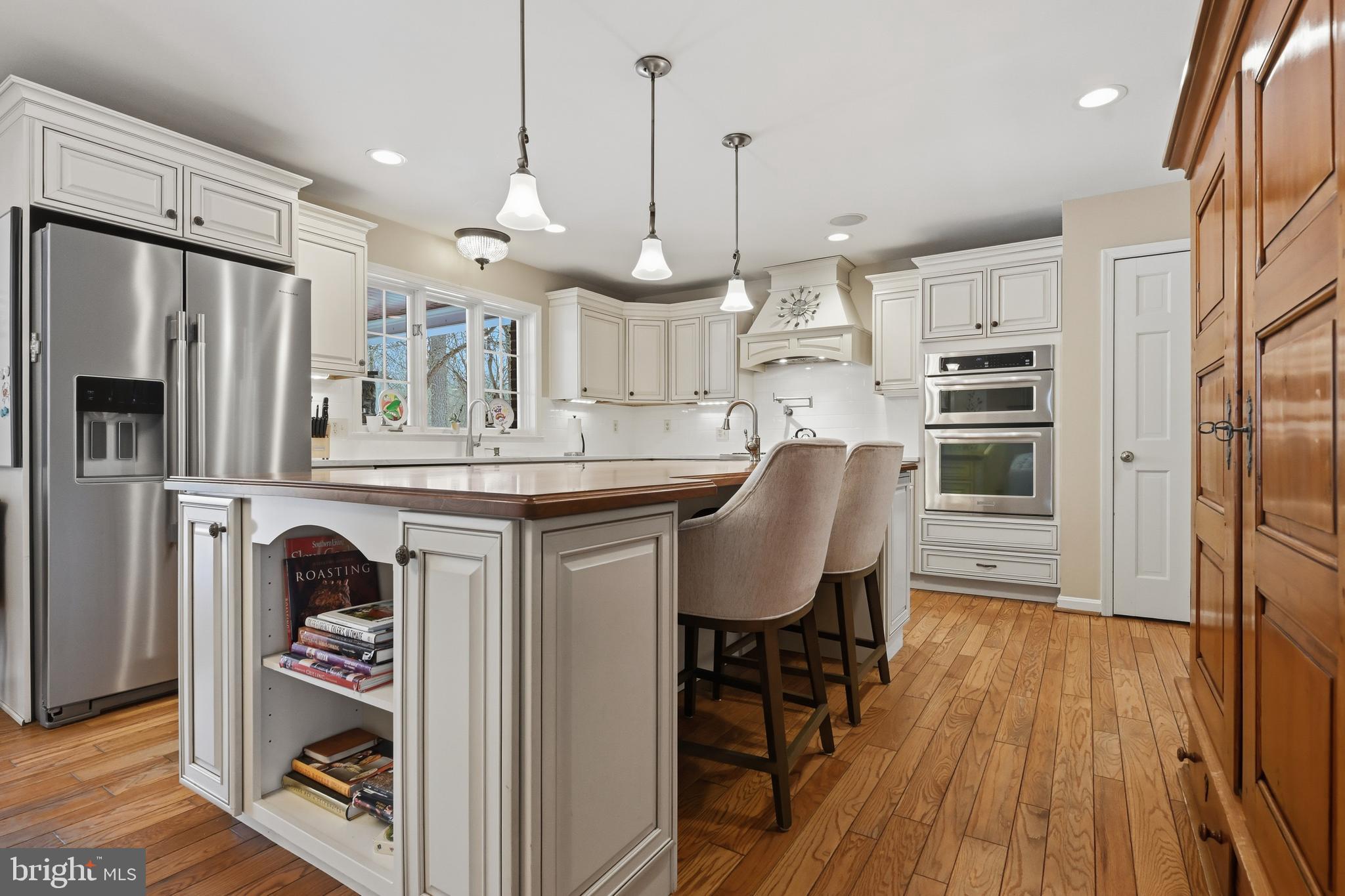 ROYALE GLEN - Residential