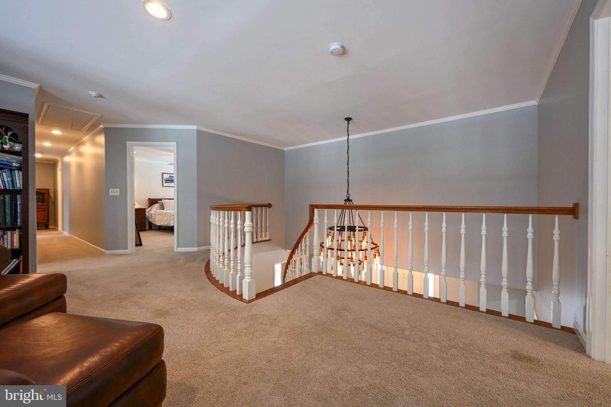 ROYALE GLEN - Residential