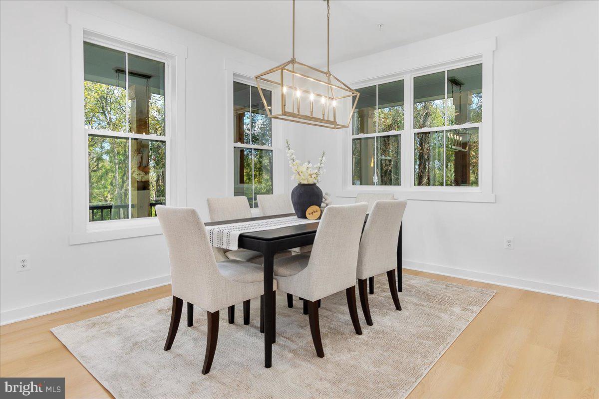 SHADY SIDE - Residential