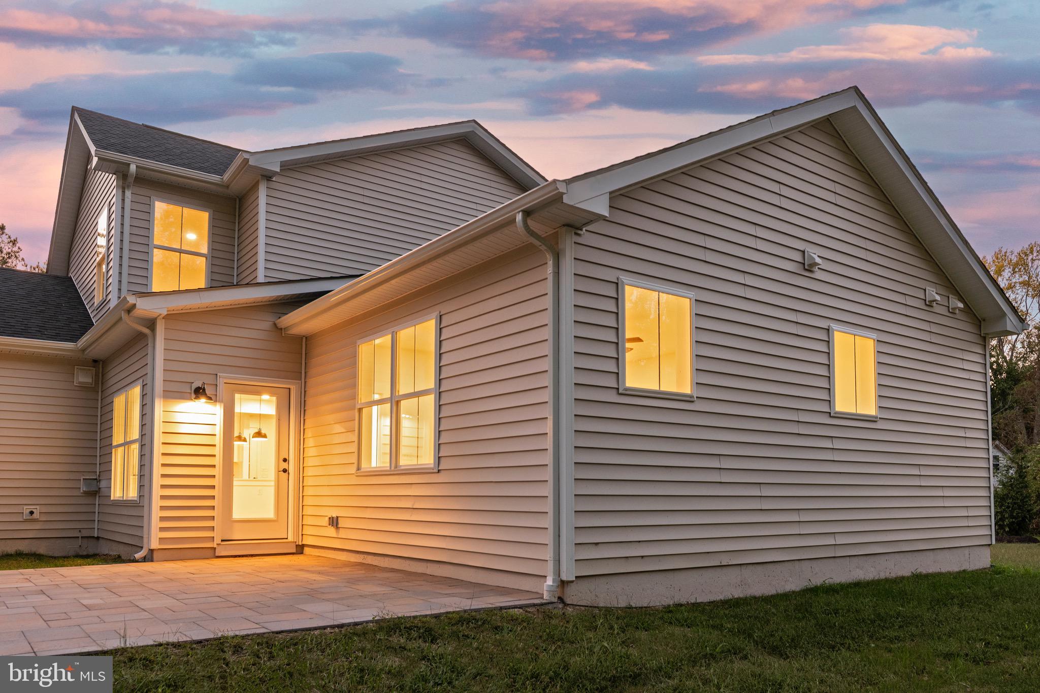 SHADY SIDE - Residential