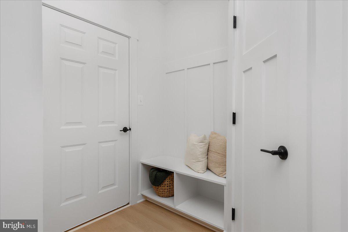 SHADY SIDE - Residential