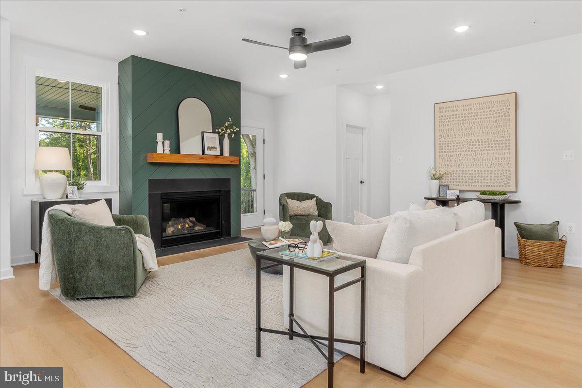 SHADY SIDE - Residential