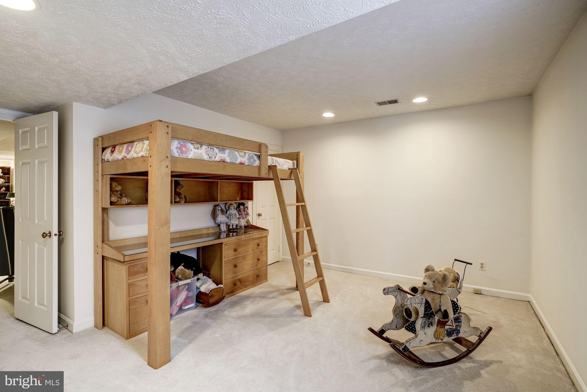 OLDE SWINKS MILL ESTATES - Residential