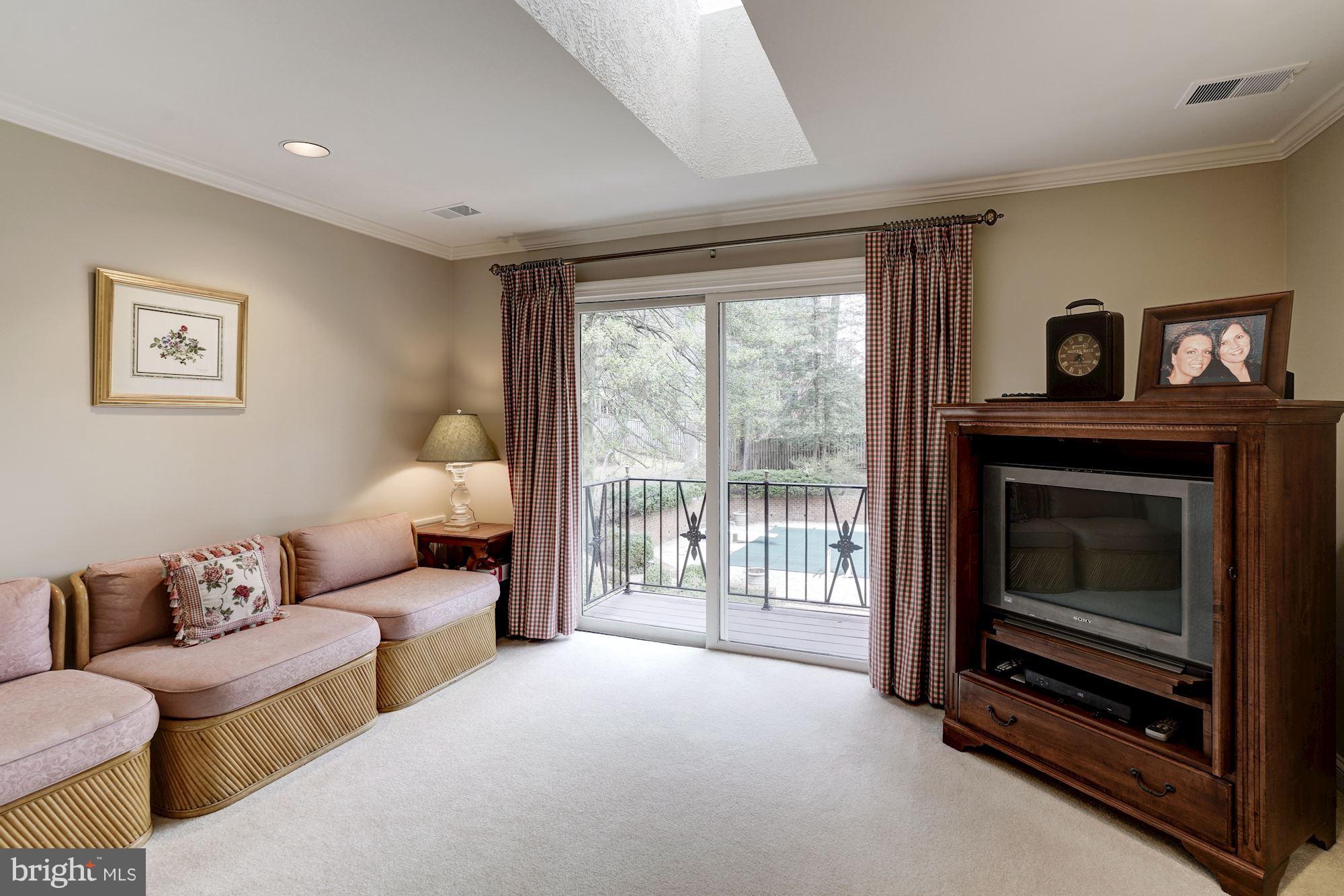 OLDE SWINKS MILL ESTATES - Residential