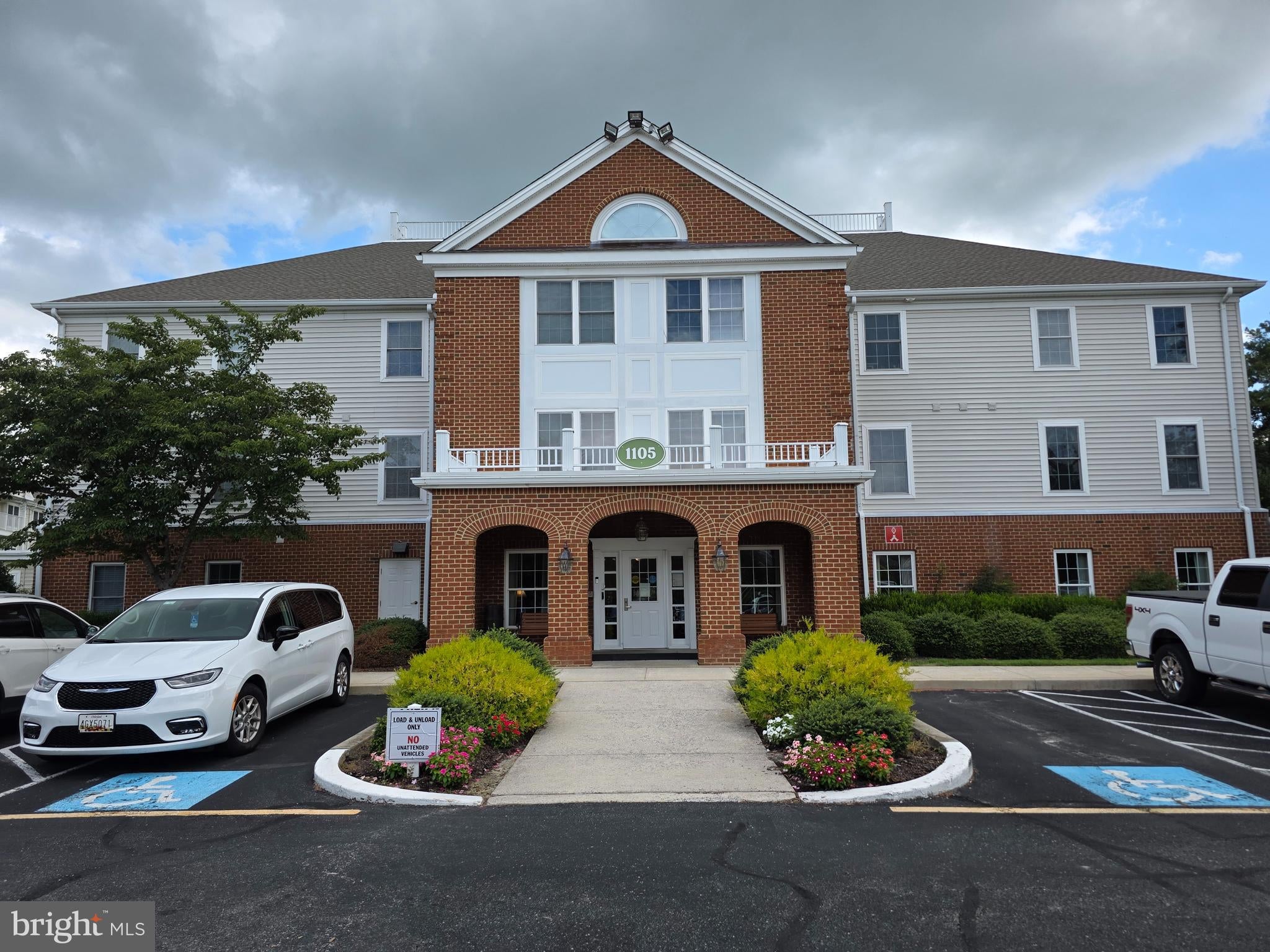 1105 S SCHUMAKER DRIVE B-106