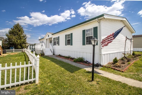 Mobile Home For Sale - 52 Crown Court<br/> MARTINSBURG, WV 25401