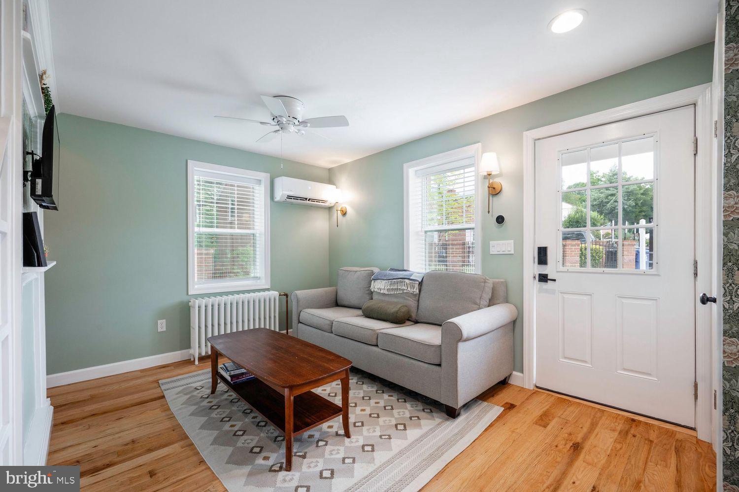 2444 S OAKLAND STREET