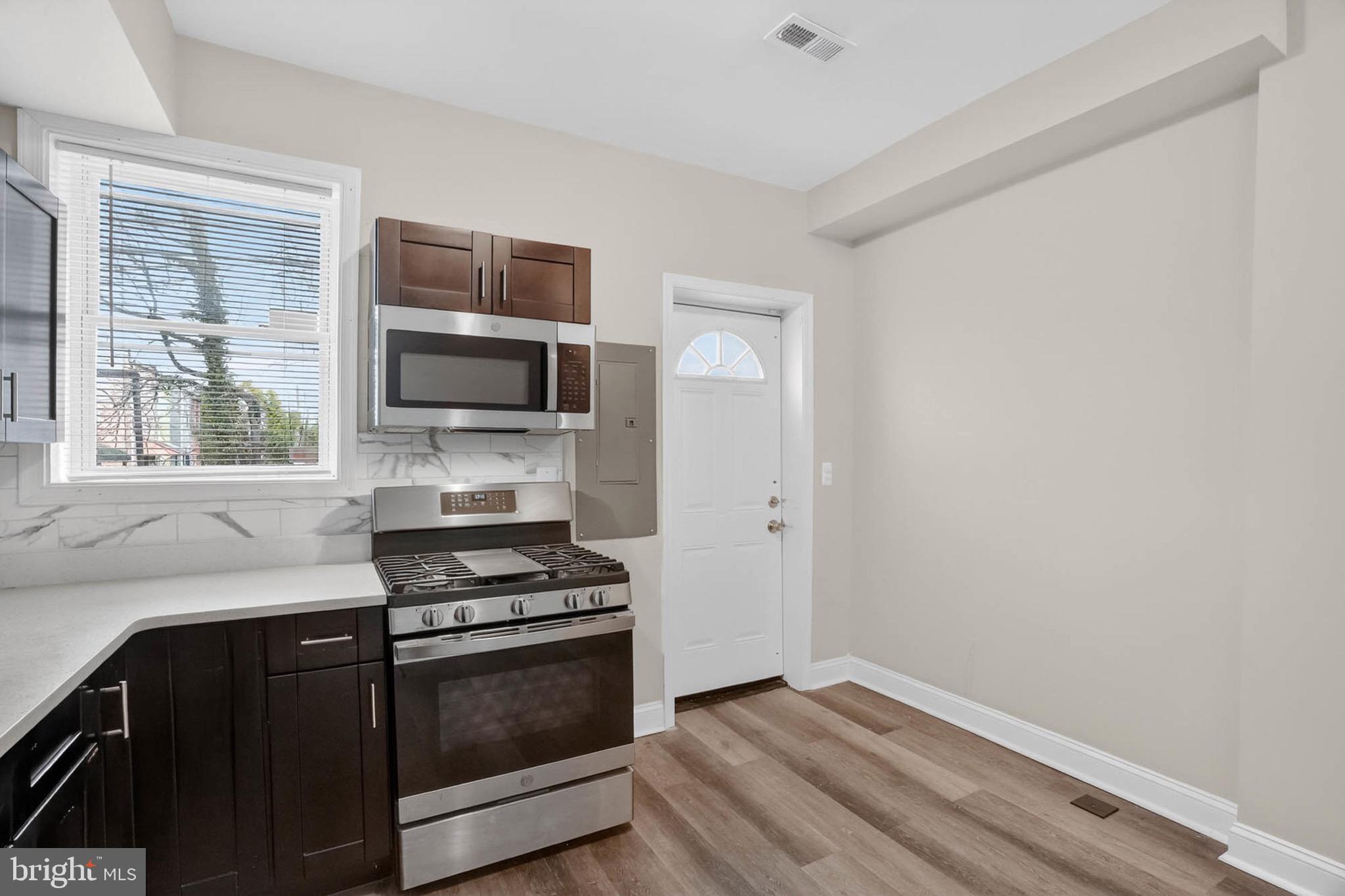 FRANKLINTOWN ROAD - Residential Lease