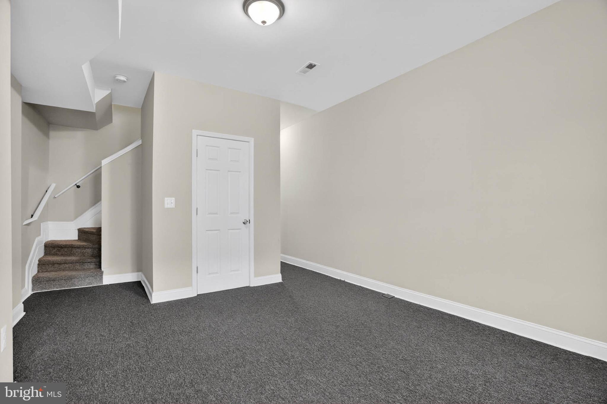 FRANKLINTOWN ROAD - Residential Lease