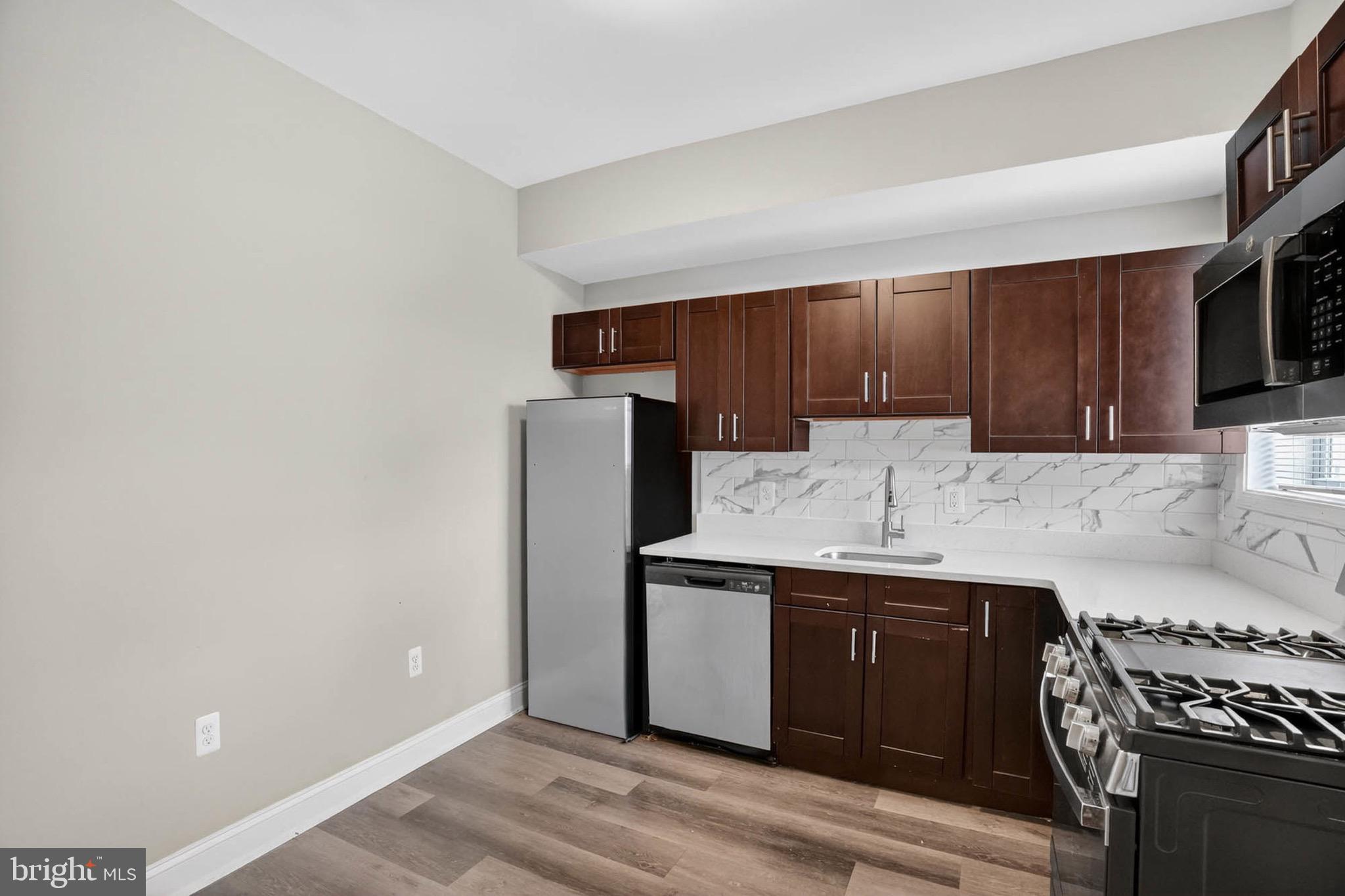 FRANKLINTOWN ROAD - Residential Lease