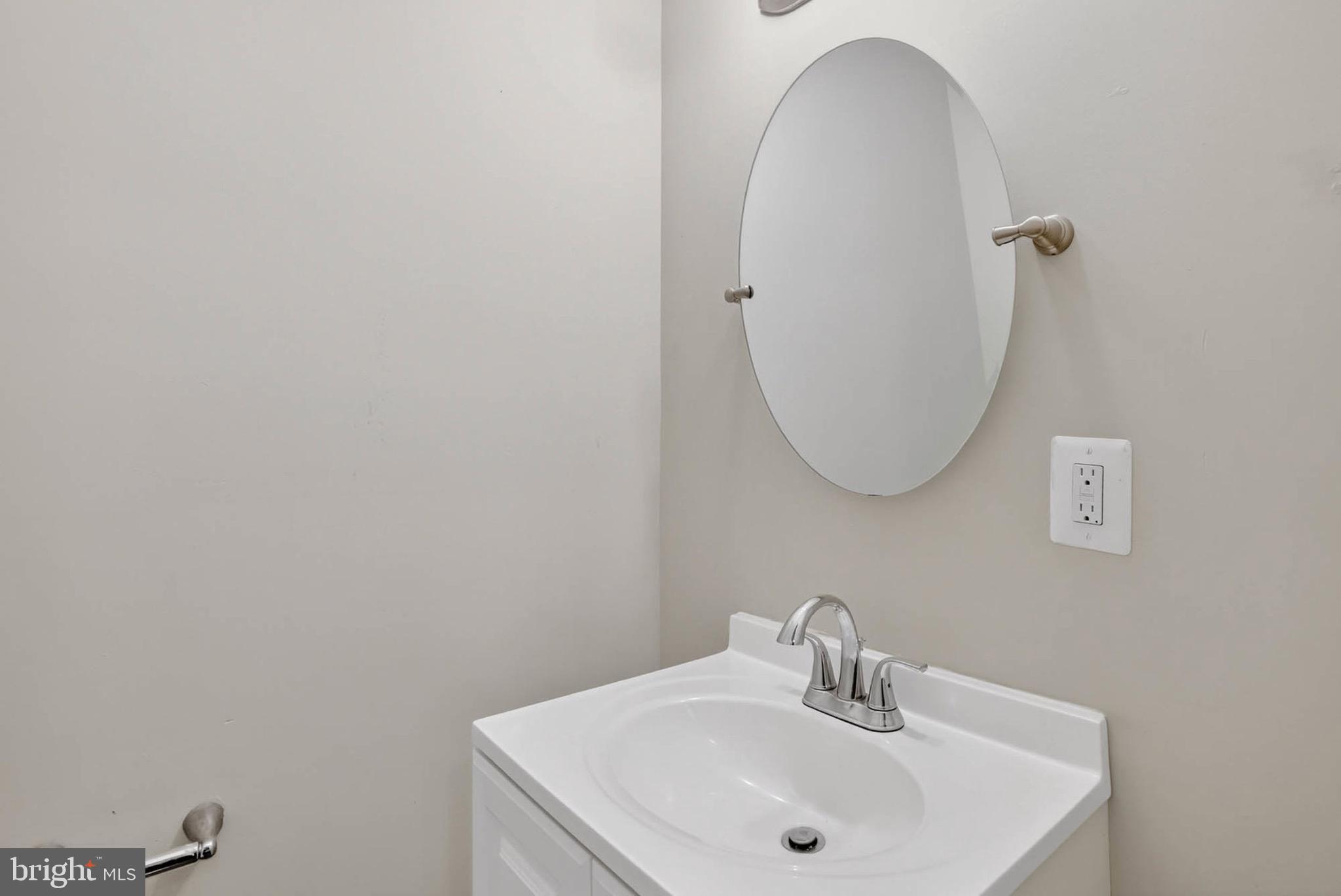 FRANKLINTOWN ROAD - Residential Lease