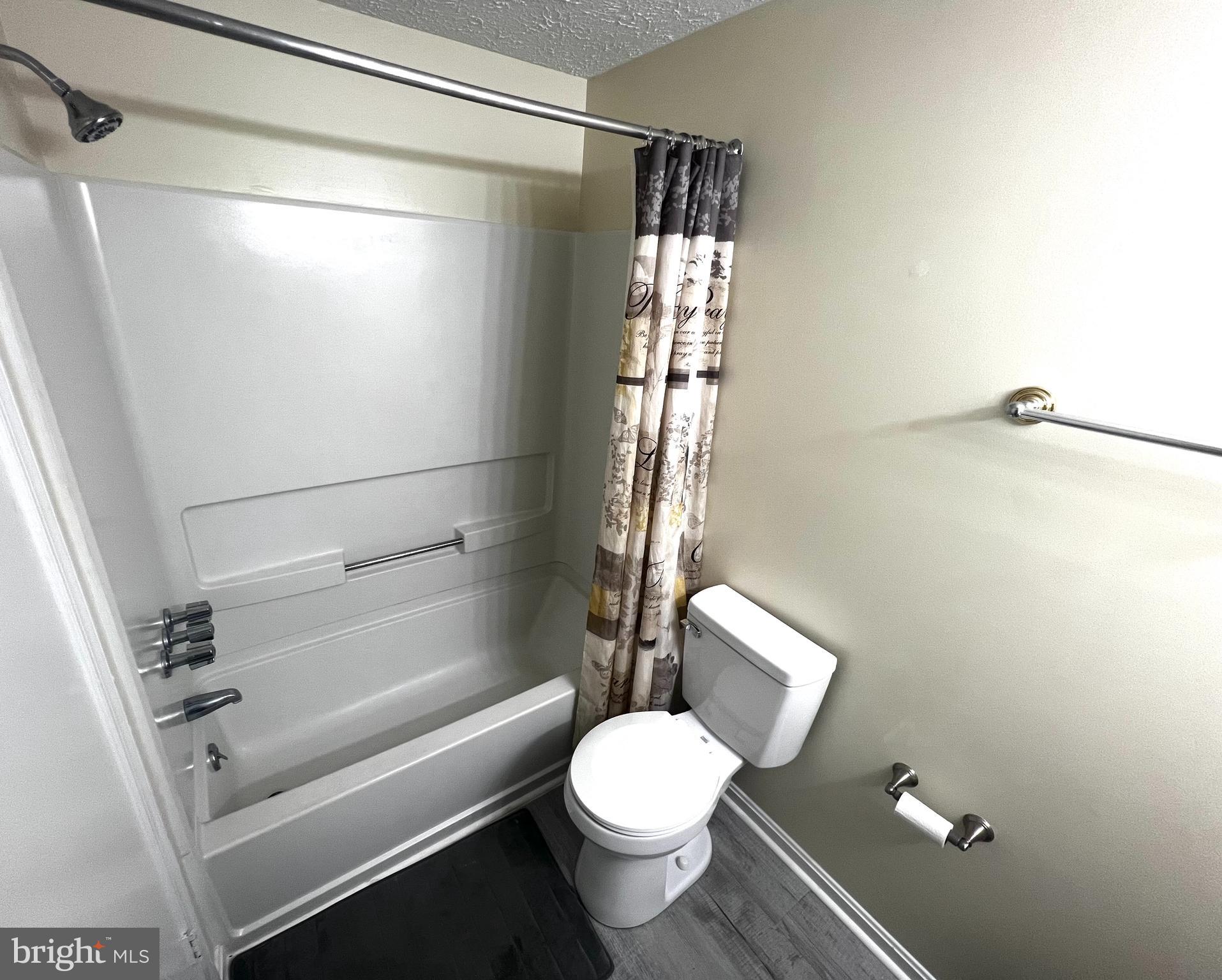 TANGLEWOOD TOWNHOMES SUB - Residential