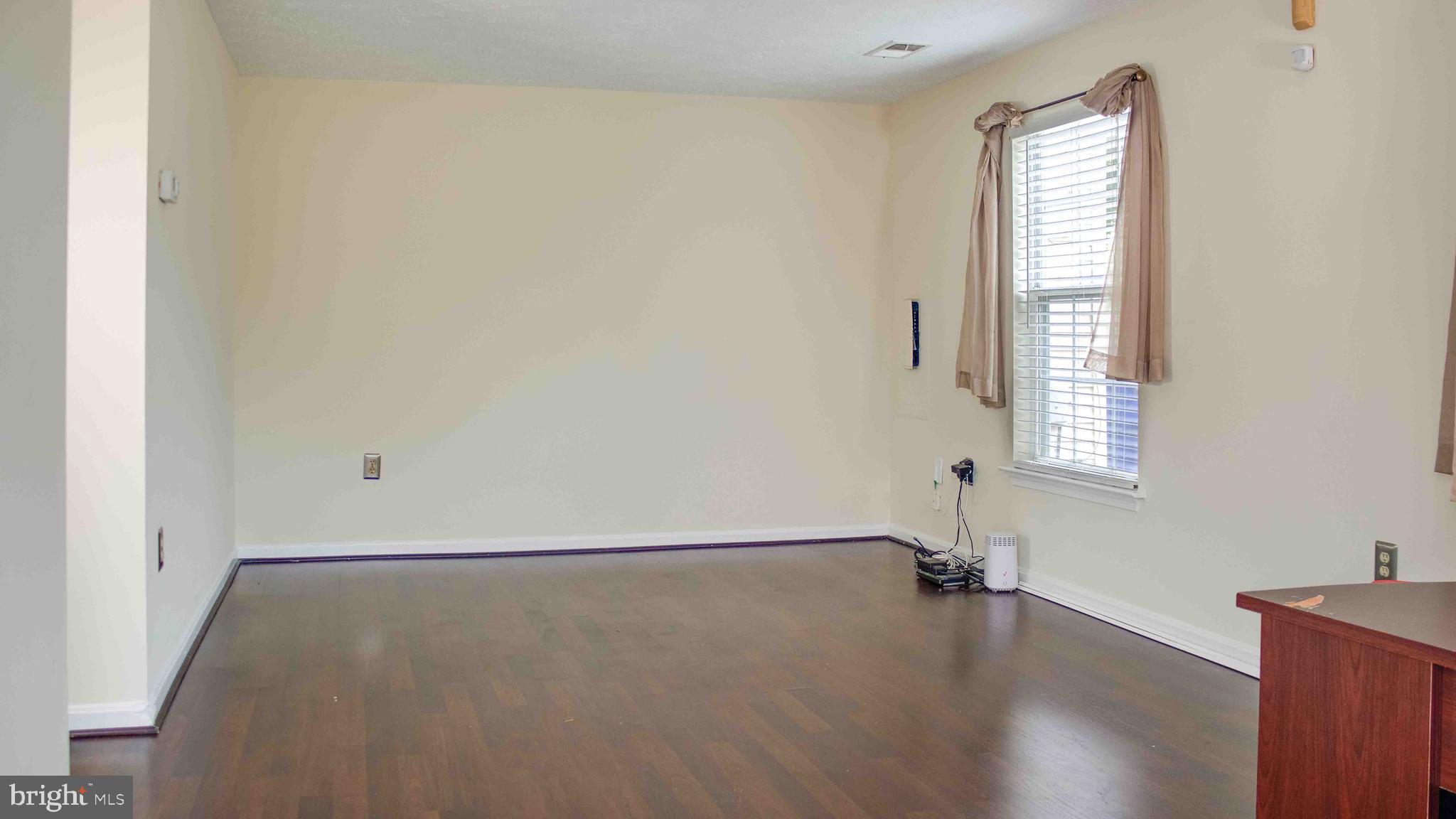 TANGLEWOOD TOWNHOMES SUB - Residential