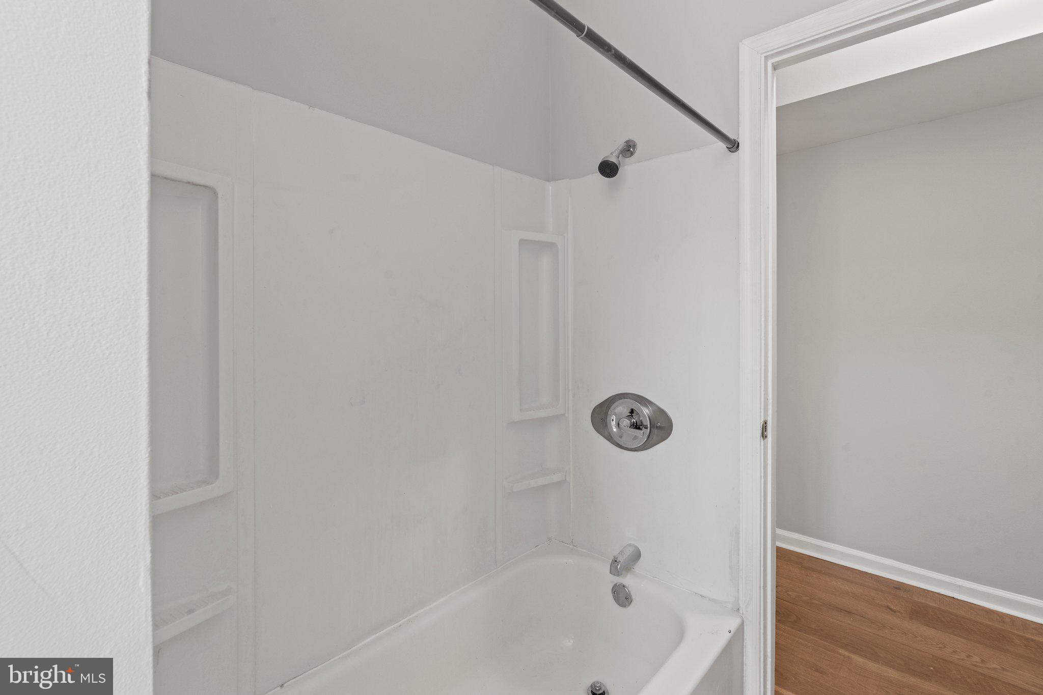 KINGSESSING - Residential Lease