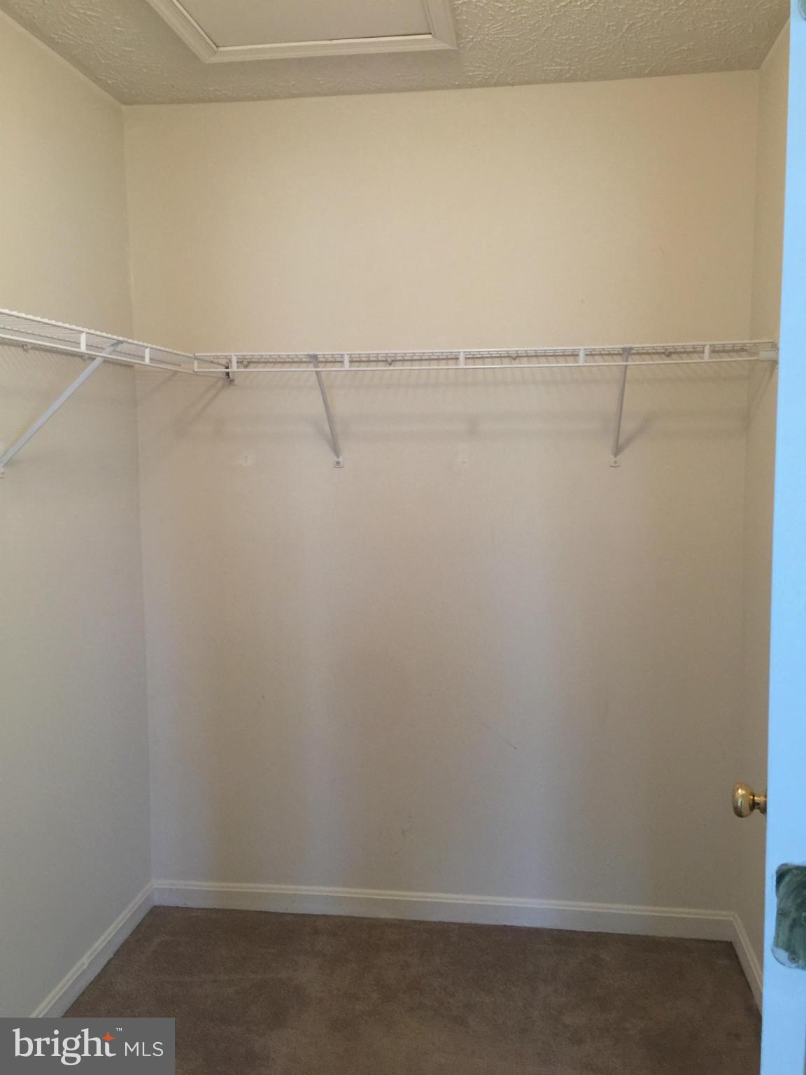 ASBURY WOODS - Residential