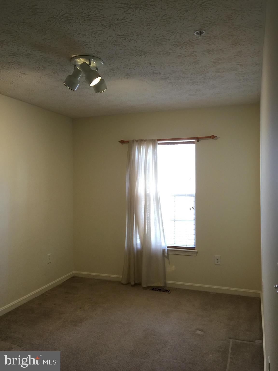 ASBURY WOODS - Residential