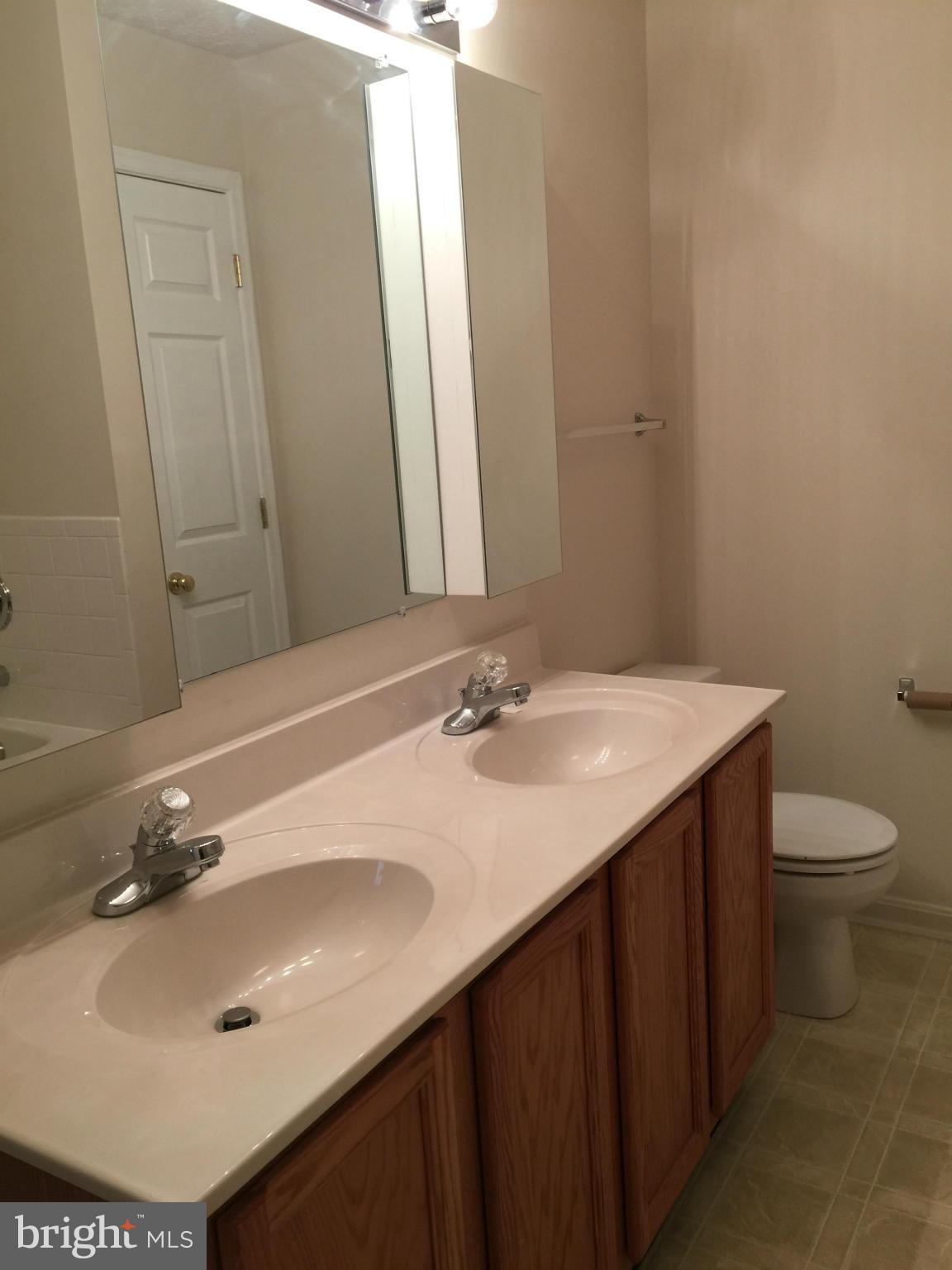 ASBURY WOODS - Residential