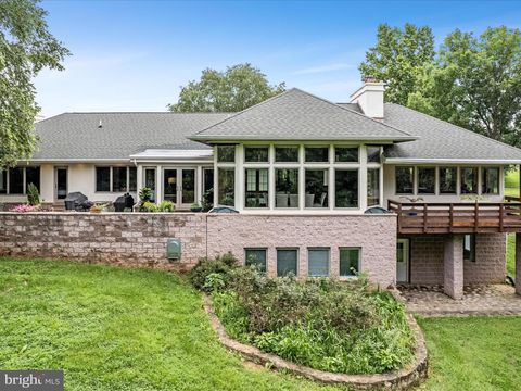 3959 COBBLER MOUNTAIN ROAD DELAPLANE VA 20144